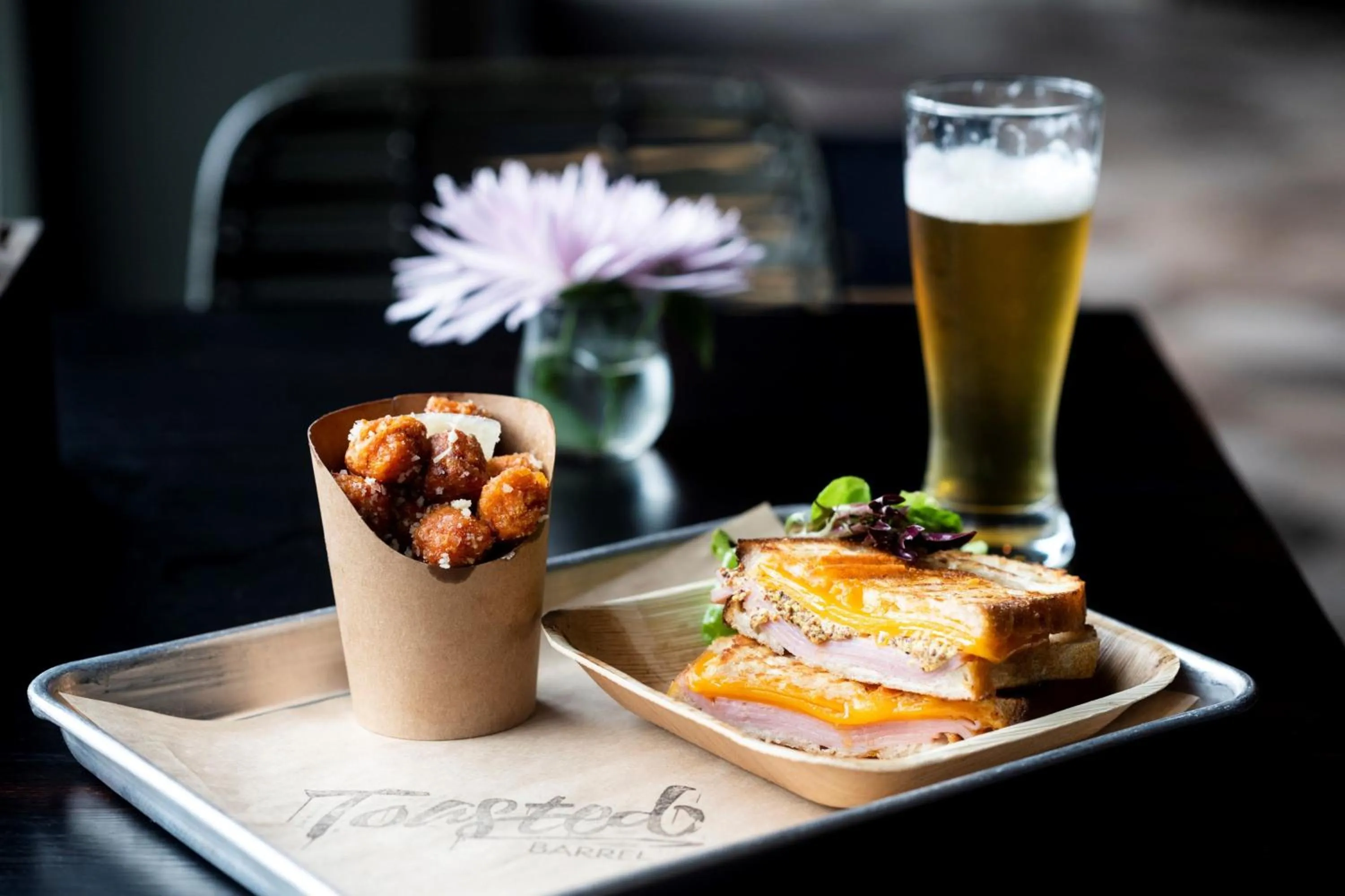 Lounge or bar in Springhill Suites by Marriott Savannah Downtown Historic District