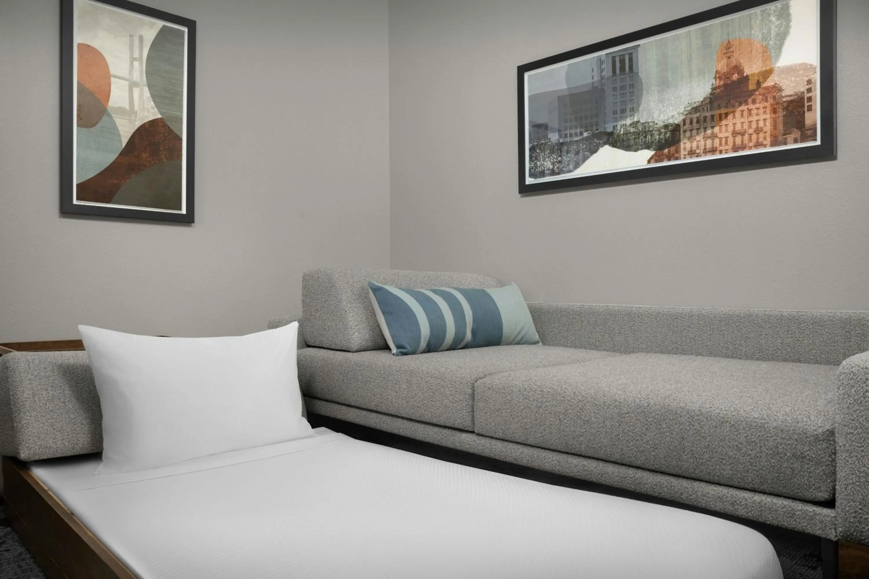 Bedroom in Springhill Suites by Marriott Savannah Downtown Historic District