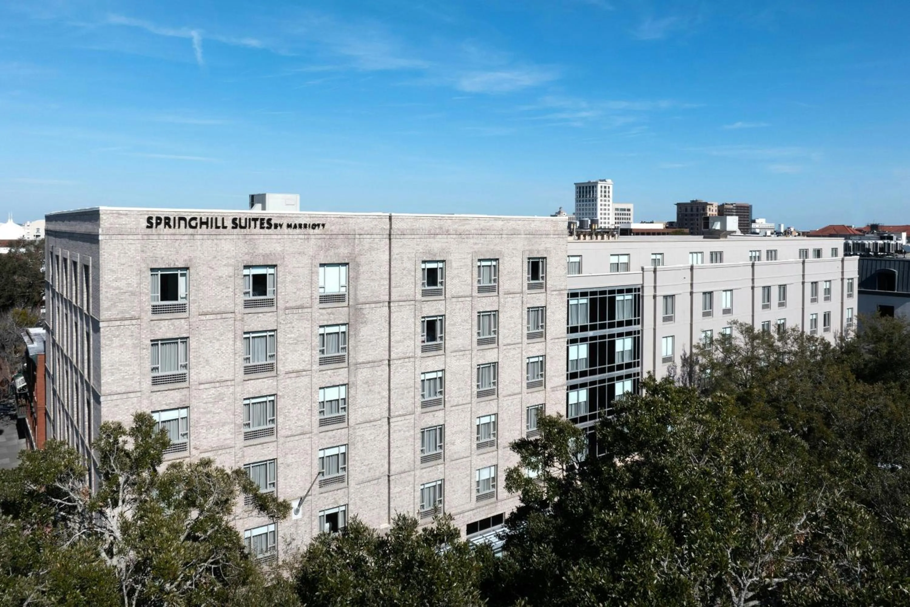 Property building in Springhill Suites by Marriott Savannah Downtown Historic District