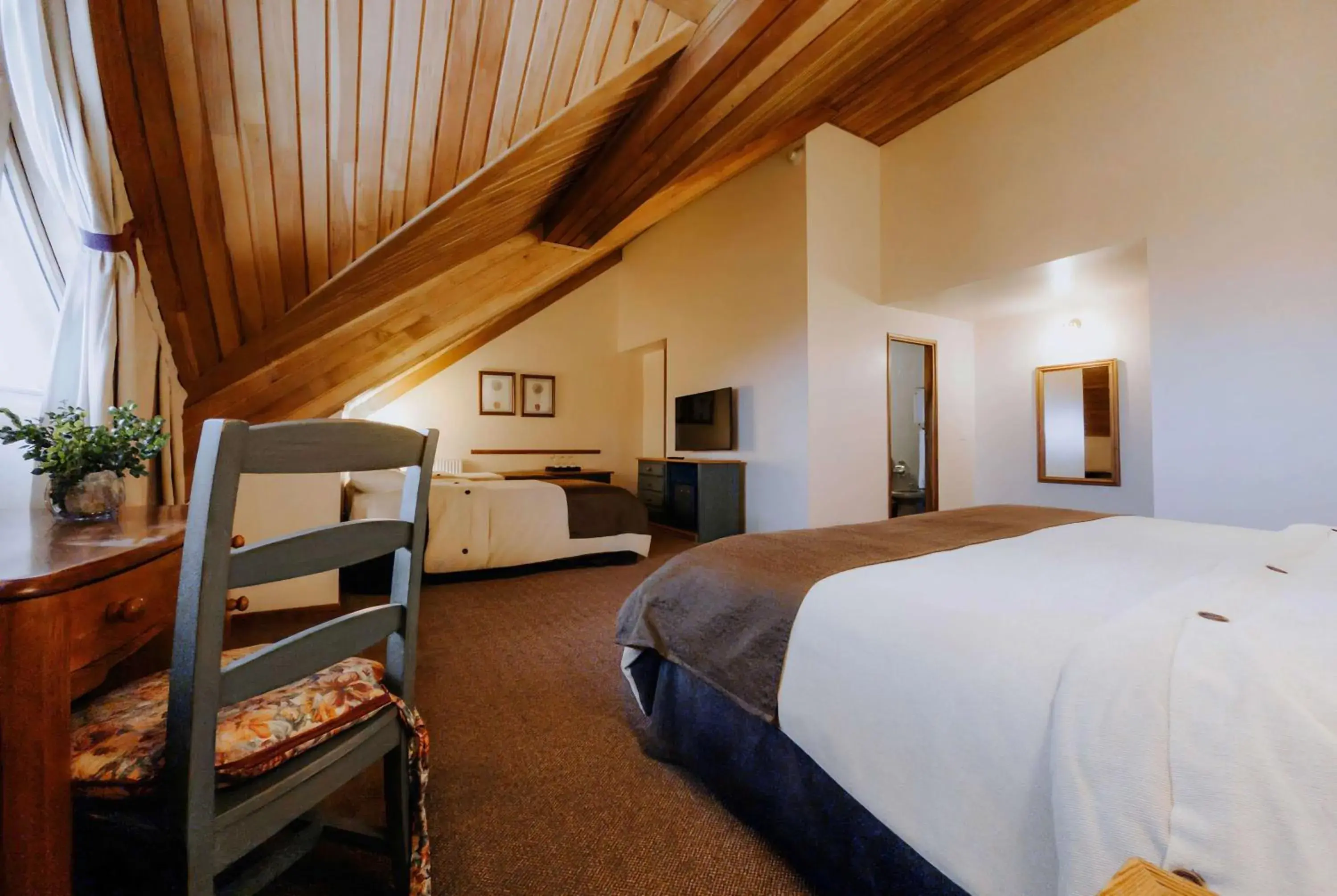 Twin Loft with Glacier View in Wyndham Garden Ushuaia Hotel del Glaciar Twin Loft with Glacier View in Wyndham Garden Ushuaia Hotel del Glaciar