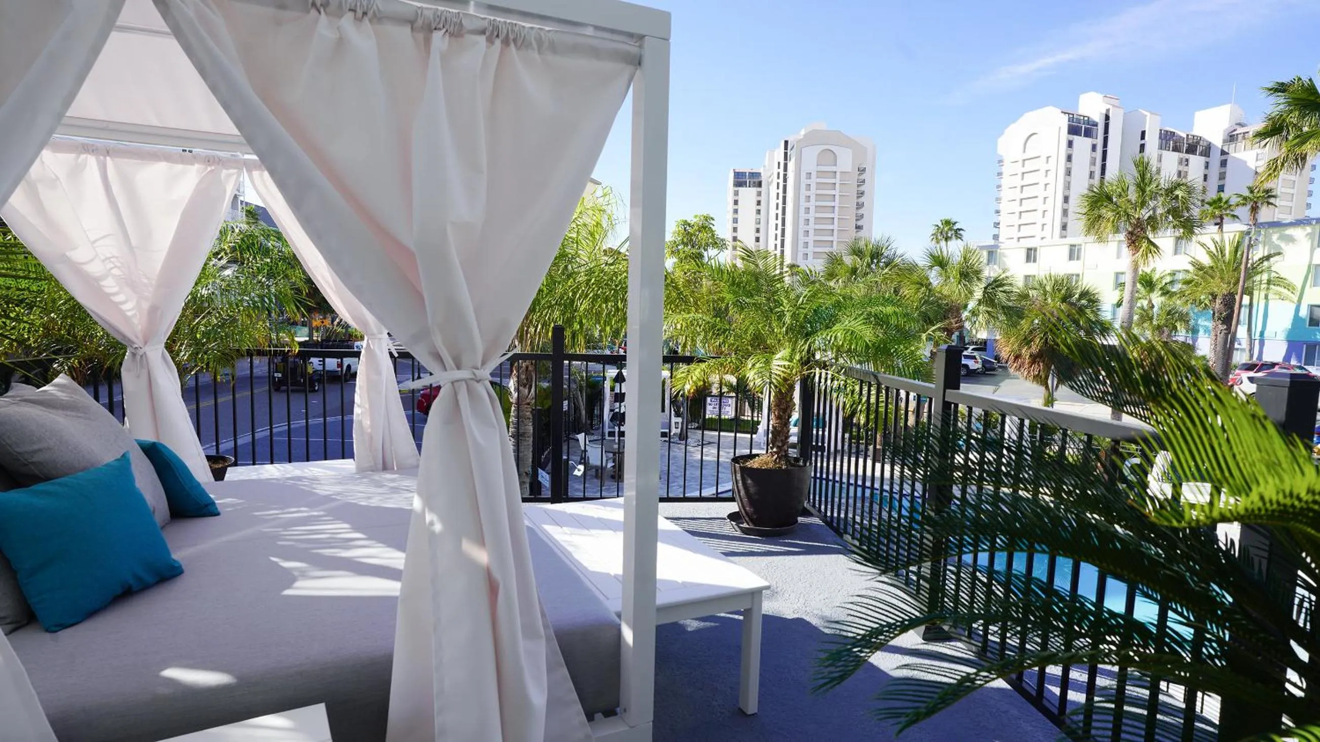 Ivory Sands Beach Suites