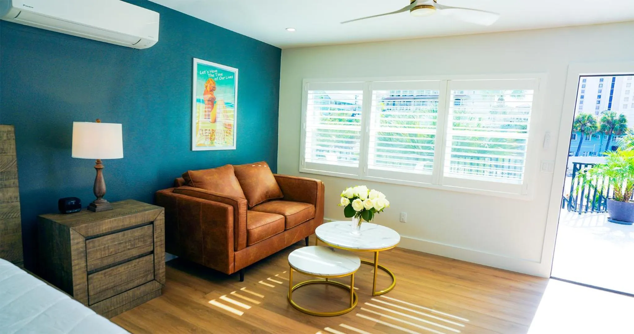 Seating area in Ivory Sands Beach Suites