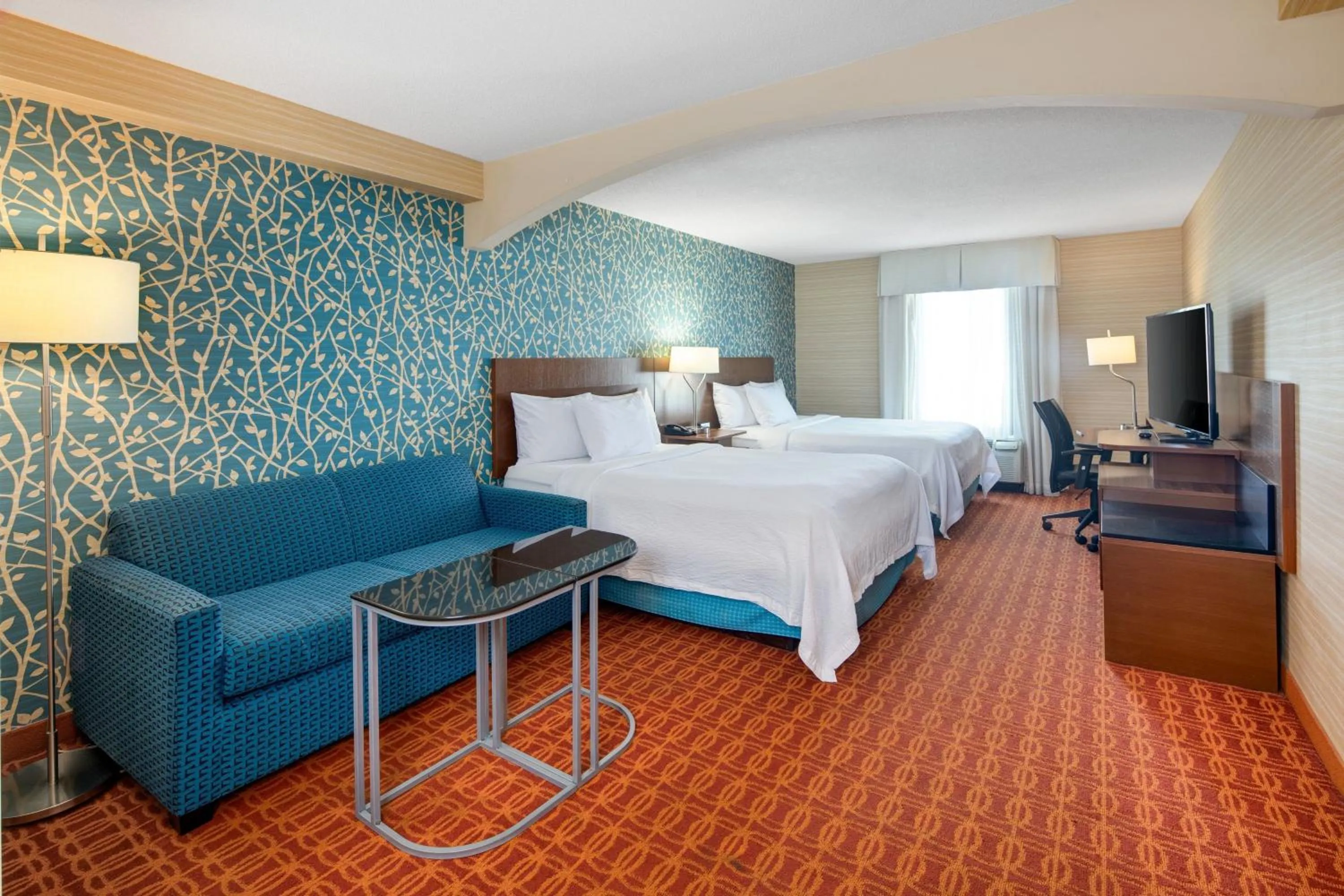 Photo of the whole room, Bed in Fairfield Inn & Suites by Marriott Toronto Airport