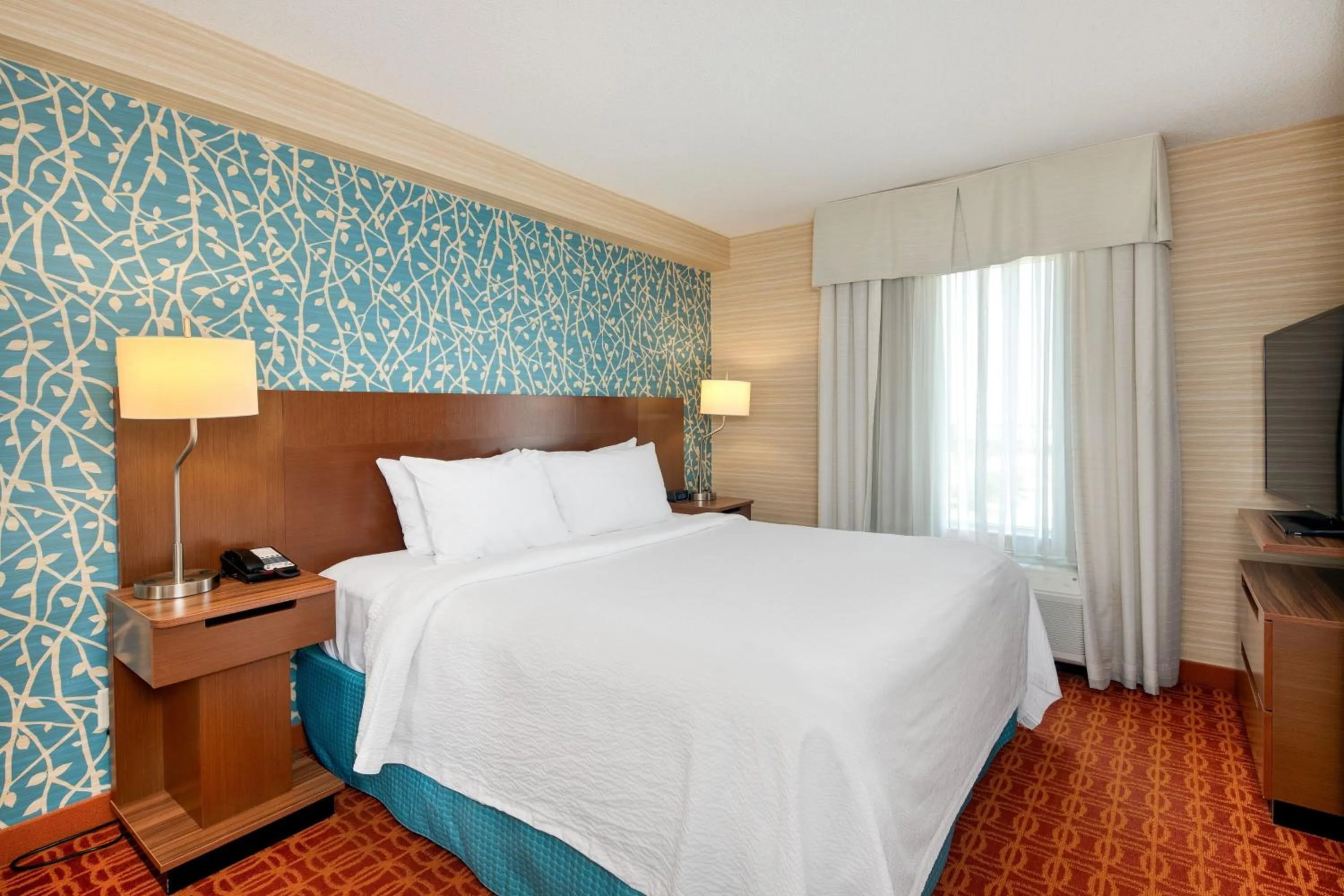Bedroom, Bed in Fairfield Inn & Suites by Marriott Toronto Airport