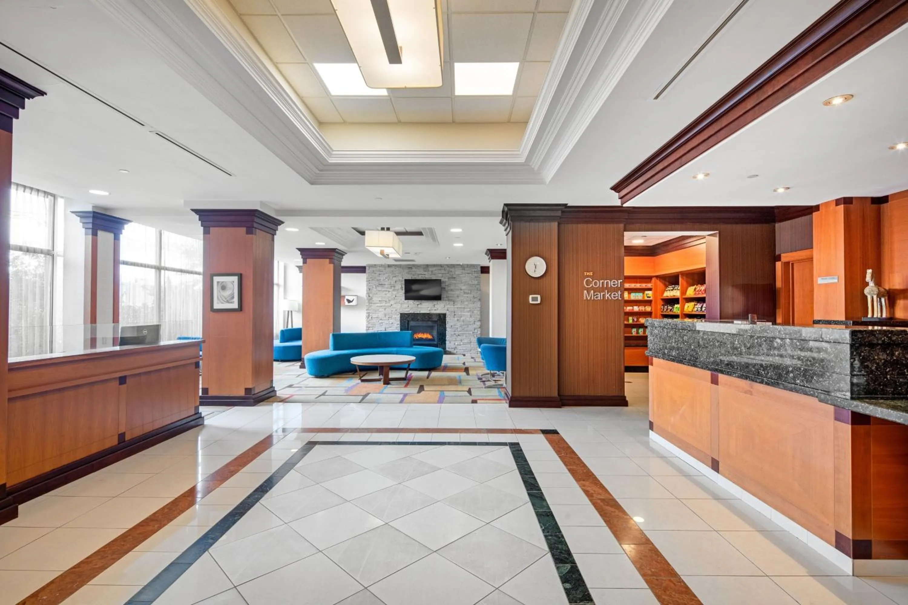 Lobby or reception in Fairfield Inn & Suites by Marriott Toronto Airport