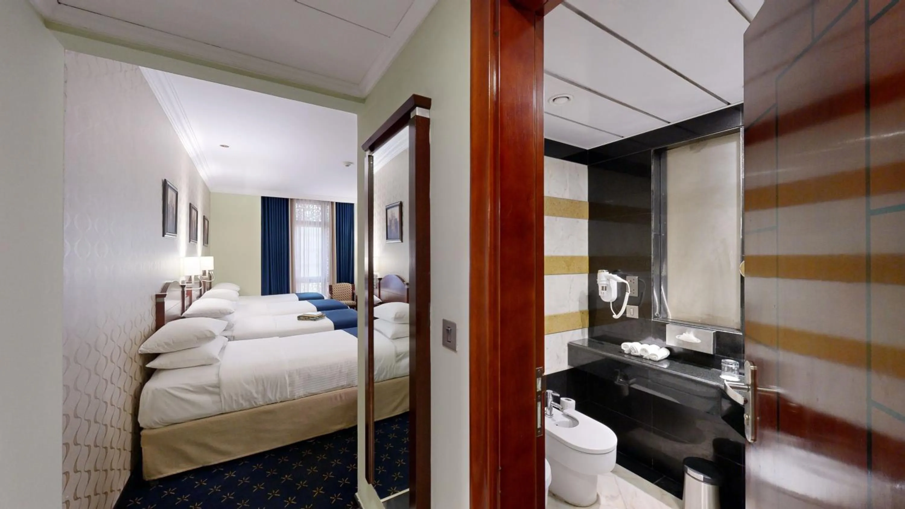 Bedroom, Bed in Al Muna Kareem Hotel- EX LEADER