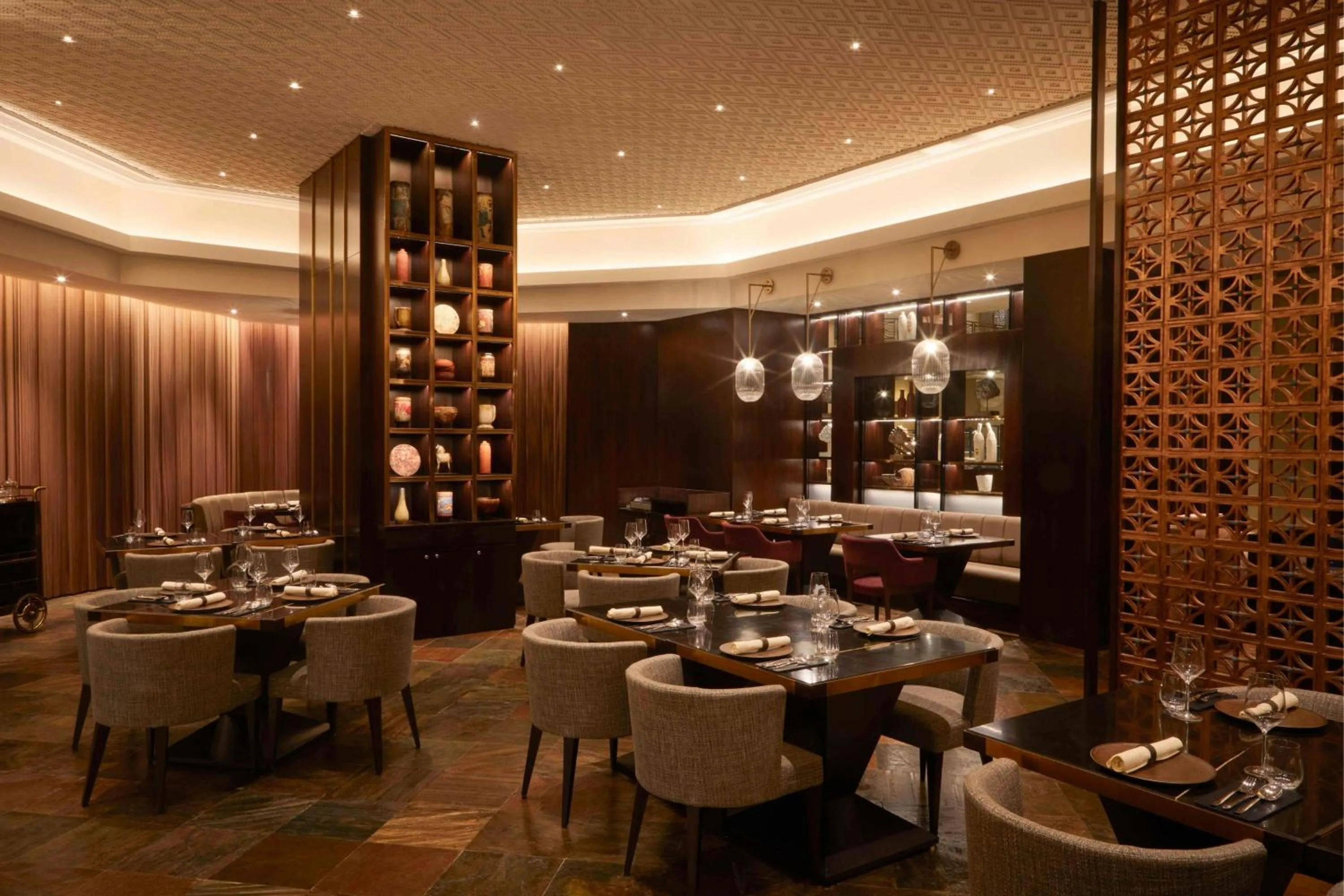 Restaurant/places to eat in JW Marriott Mumbai Juhu