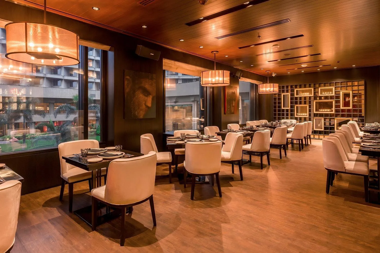 Restaurant/places to eat in JW Marriott Mumbai Juhu