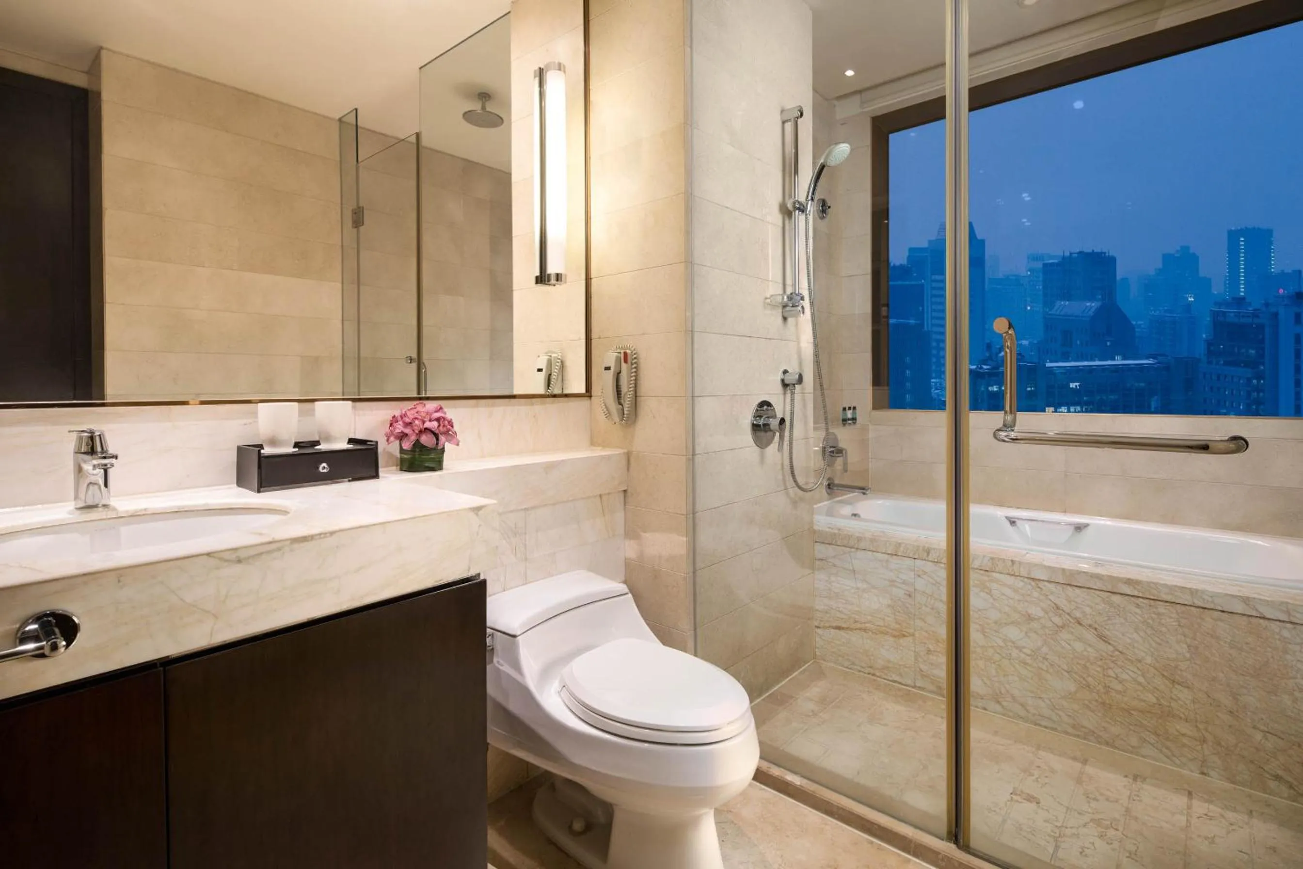 Bathroom in Oakwood Residence Hangzhou