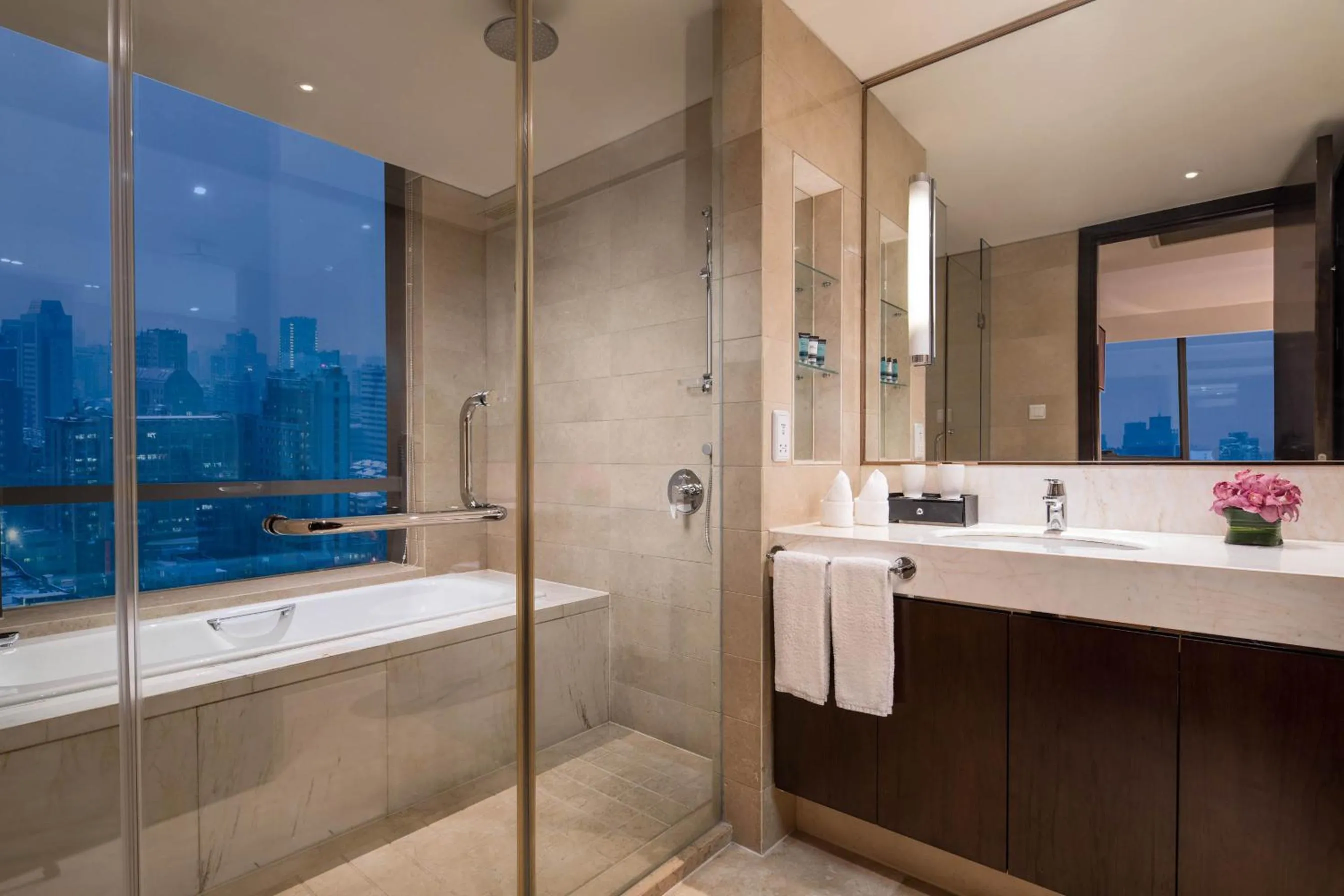 Bath in Oakwood Residence Hangzhou