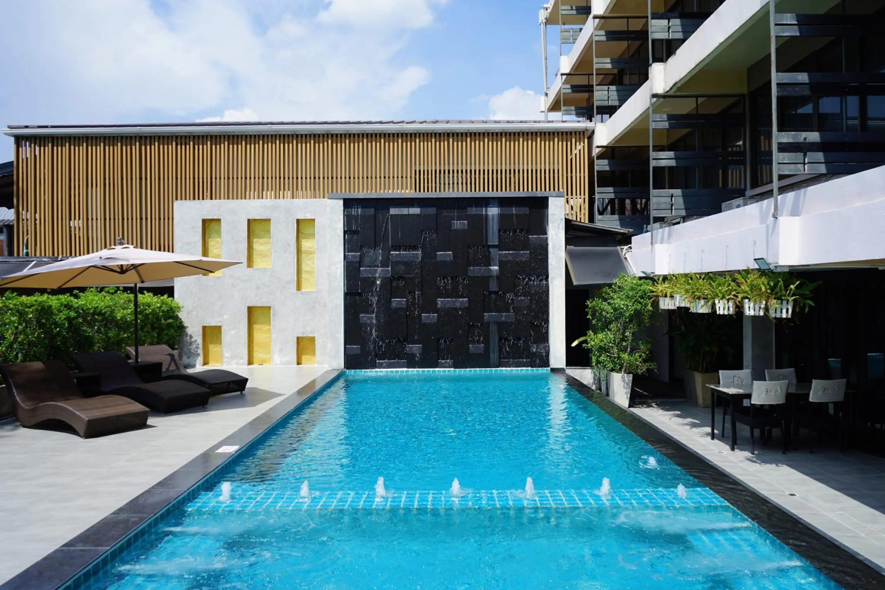 Swimming pool in Hotel M Chiang Mai