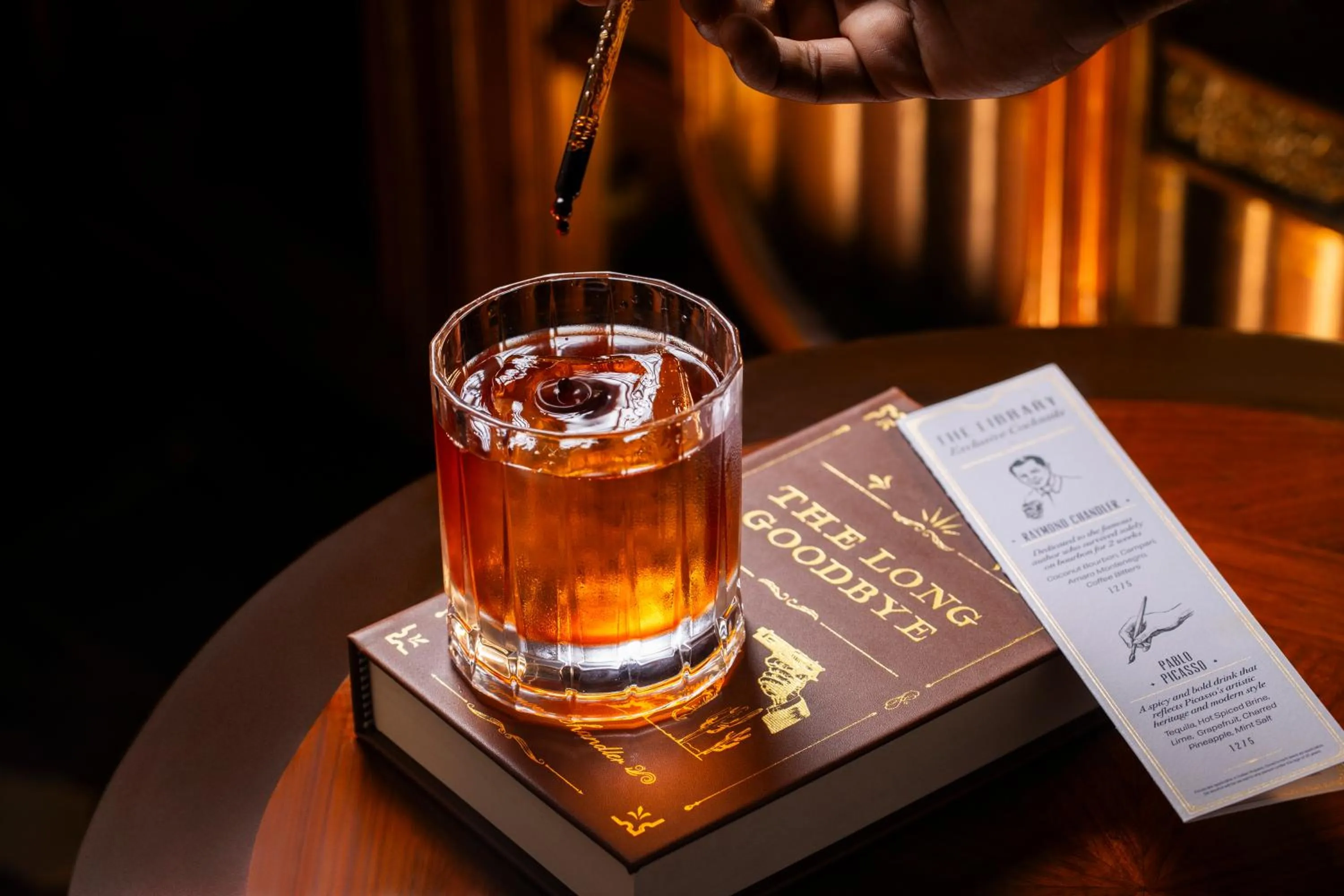 Food and drinks in The Leela Palace New Delhi