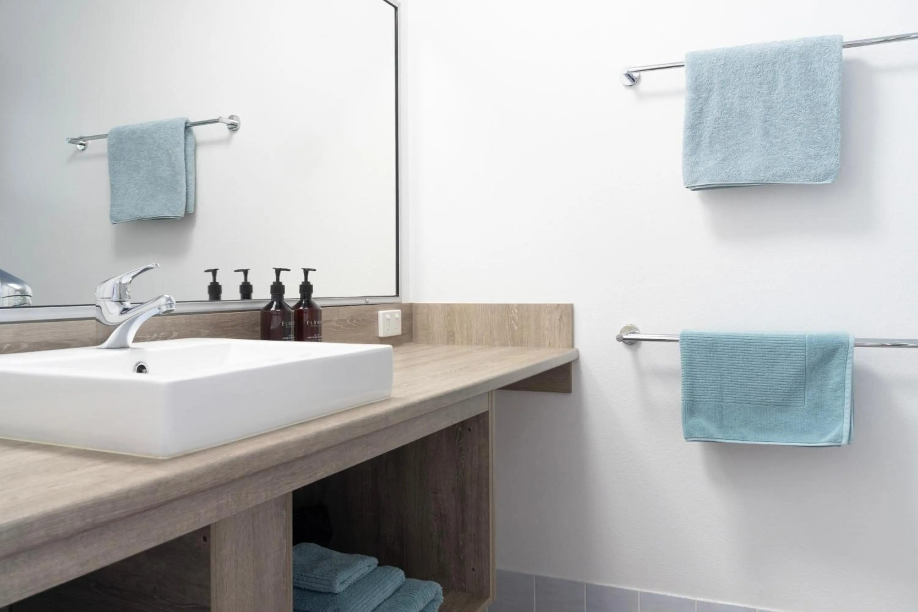 Bathroom in Sea Spray Motel - Merimbula