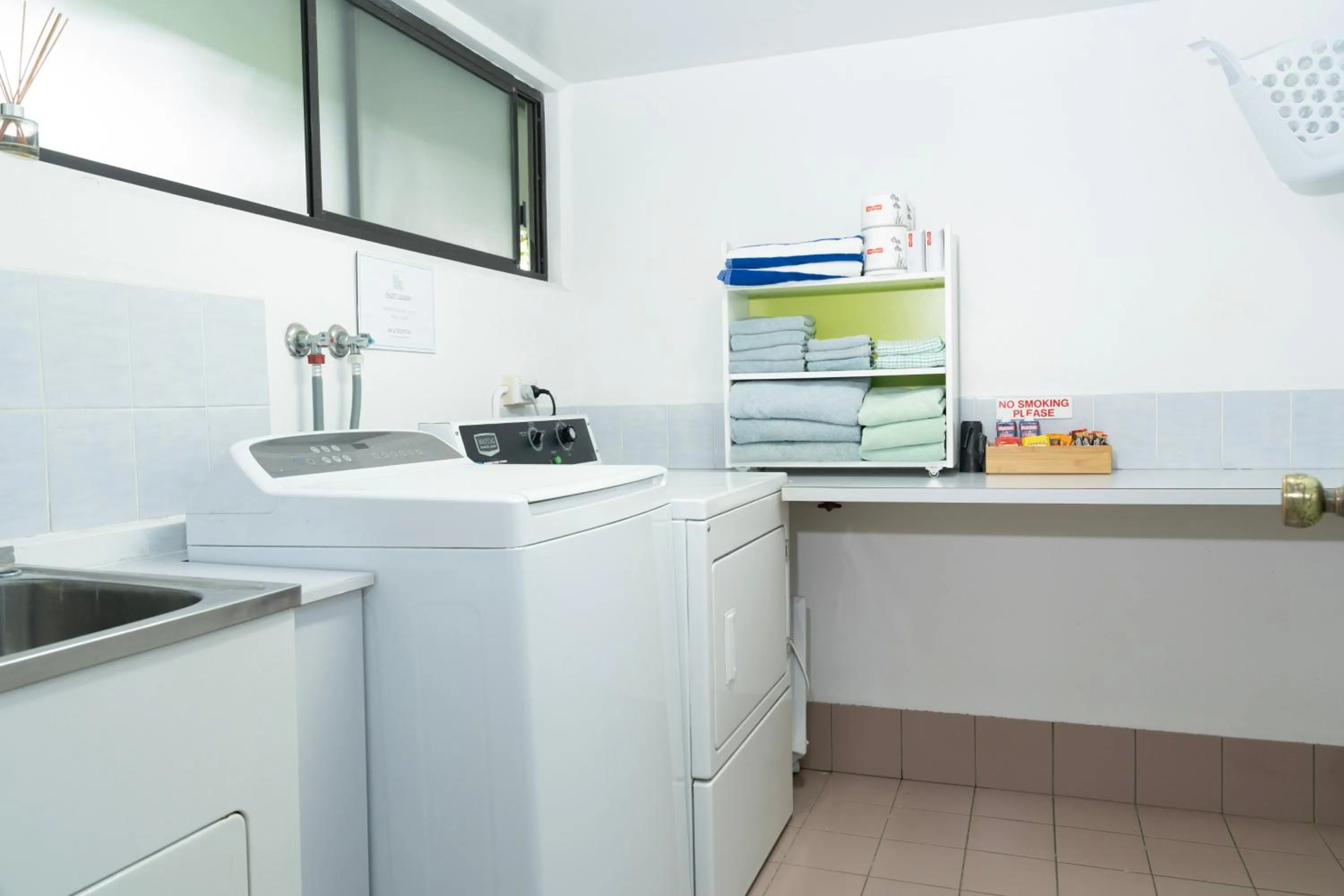 laundry in Sea Spray Motel - Merimbula