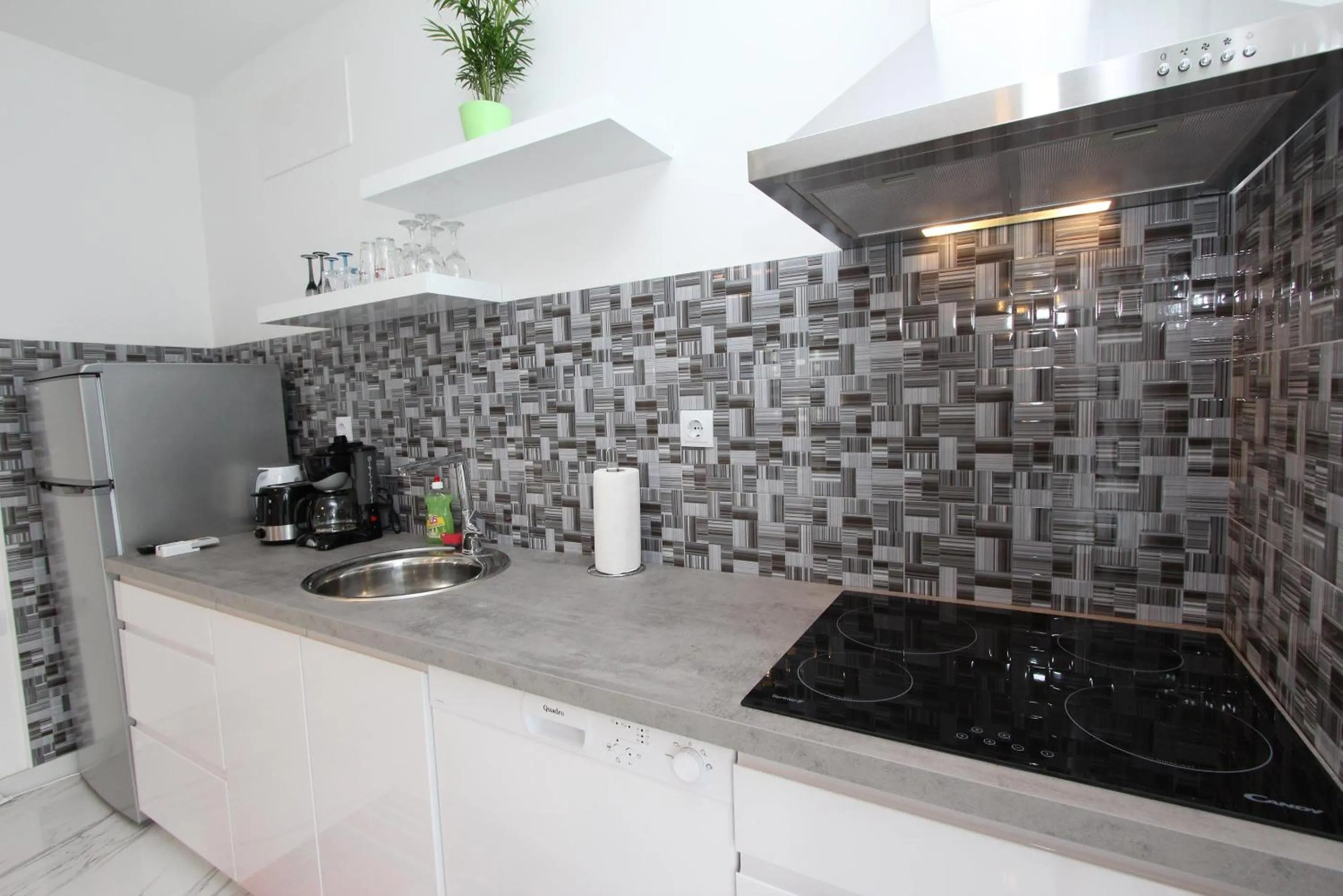Kitchen or kitchenette in Apartment Karlo 1