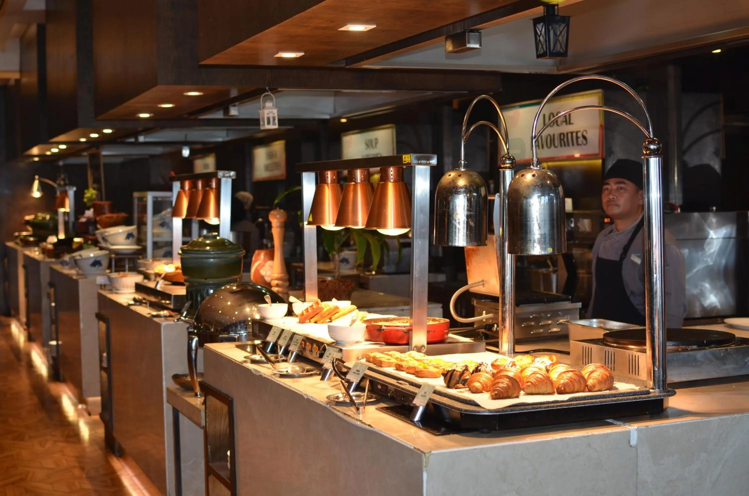 Breakfast in Le Meridien Kota Kinabalu