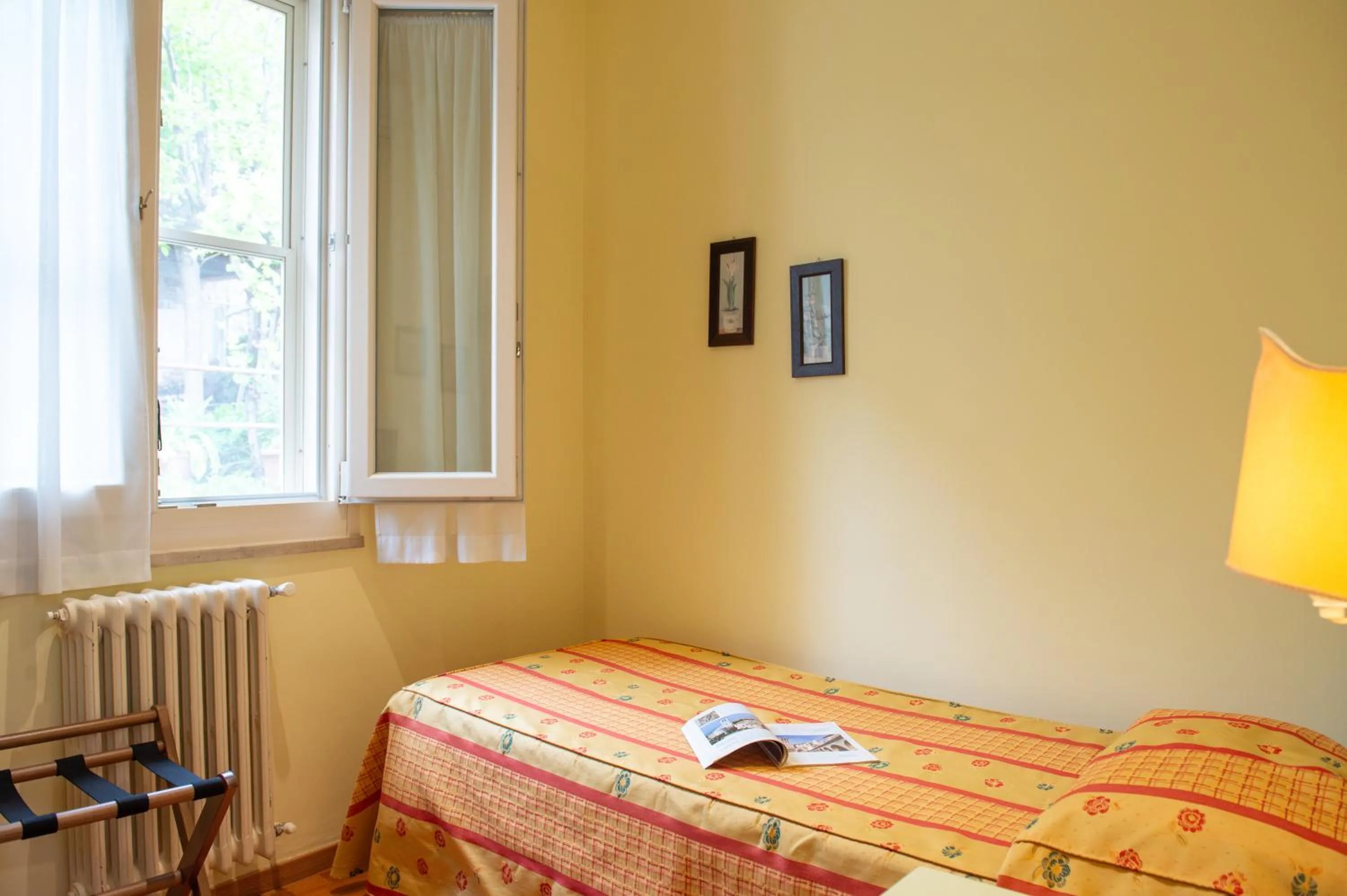 Photo of the whole room, Bed in Hotel Minerva