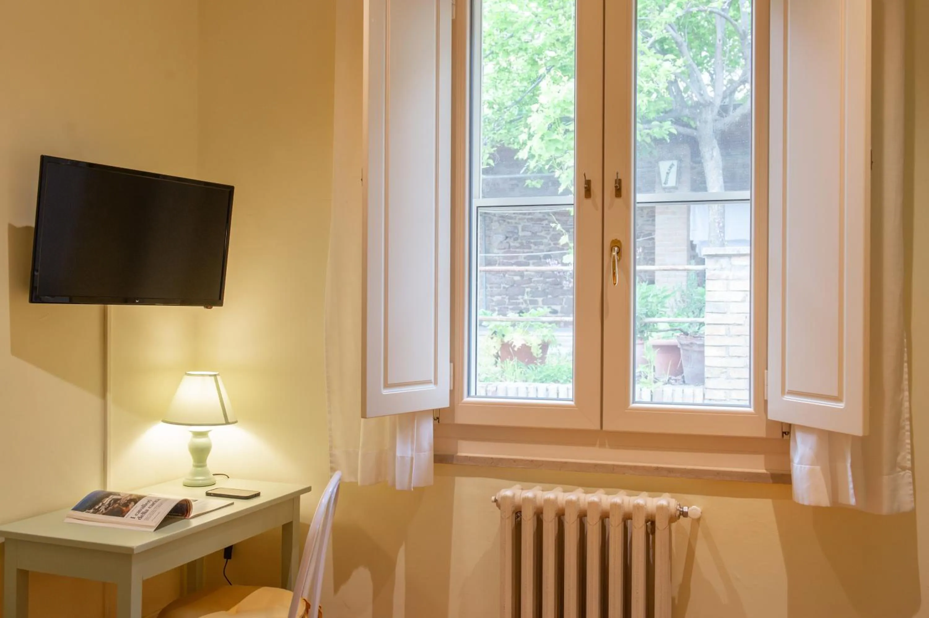 Photo of the whole room in Hotel Minerva