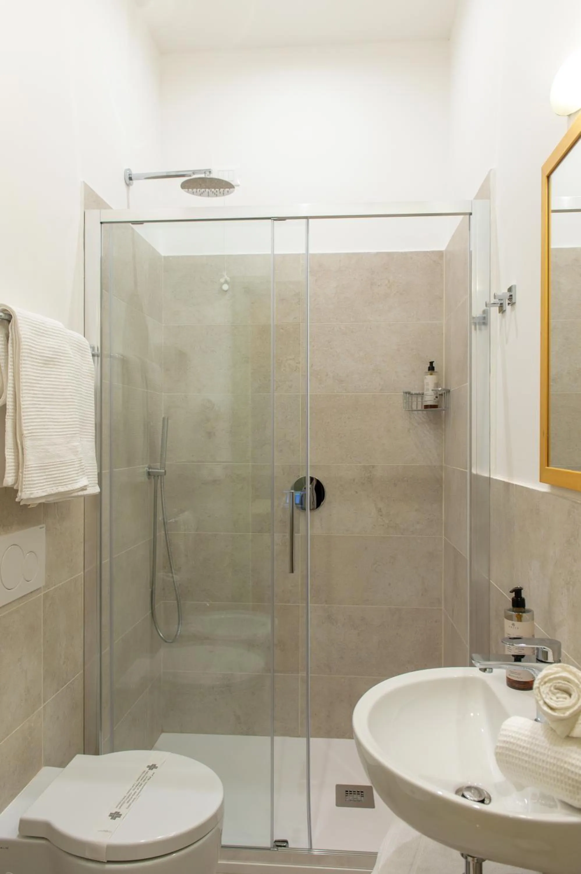 Bathroom in Hotel Minerva