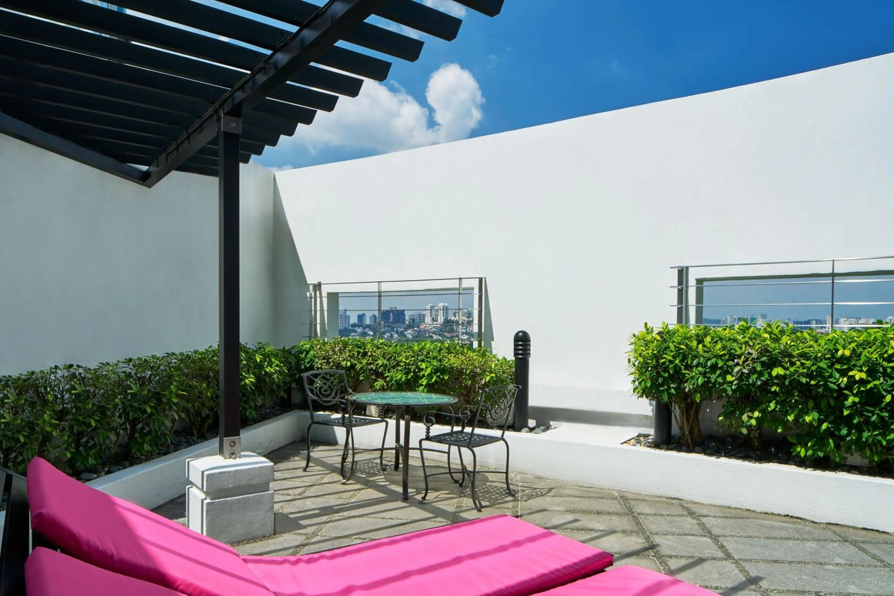 Bedroom in Le Méridien Kuala Lumpur