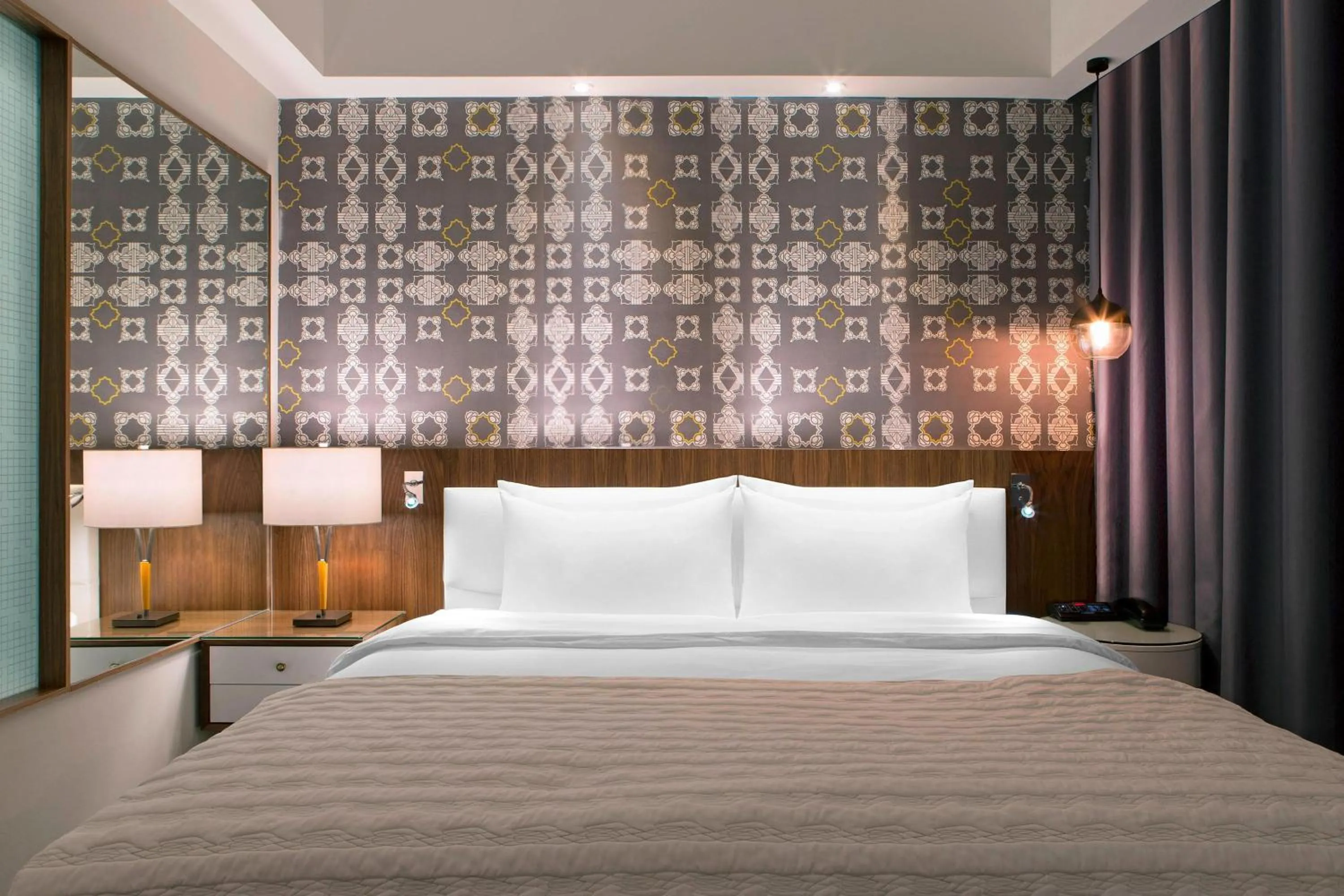 Photo of the whole room, Bed in Le Méridien Kuala Lumpur