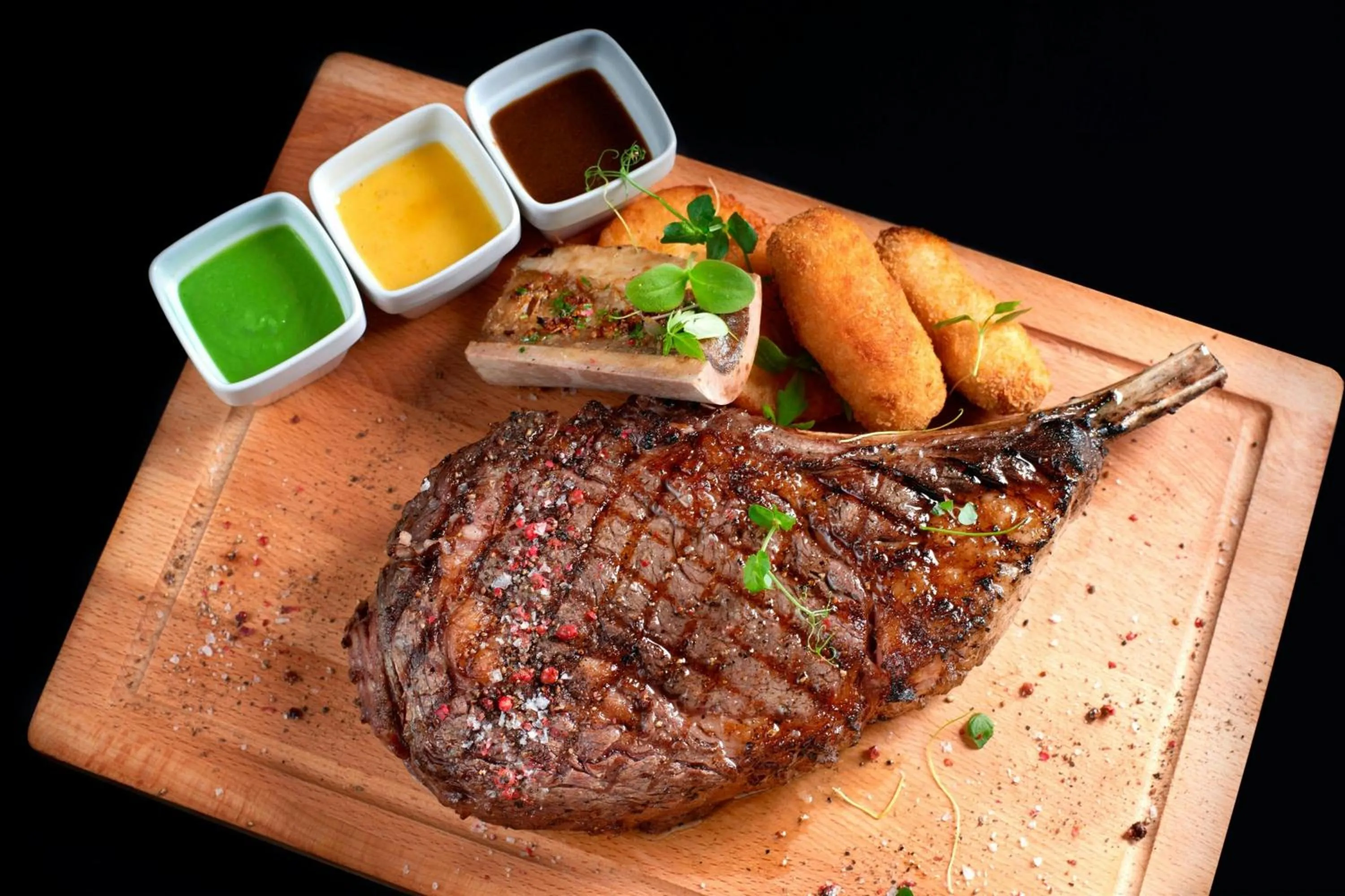 Restaurant/places to eat in Le Méridien Kuala Lumpur