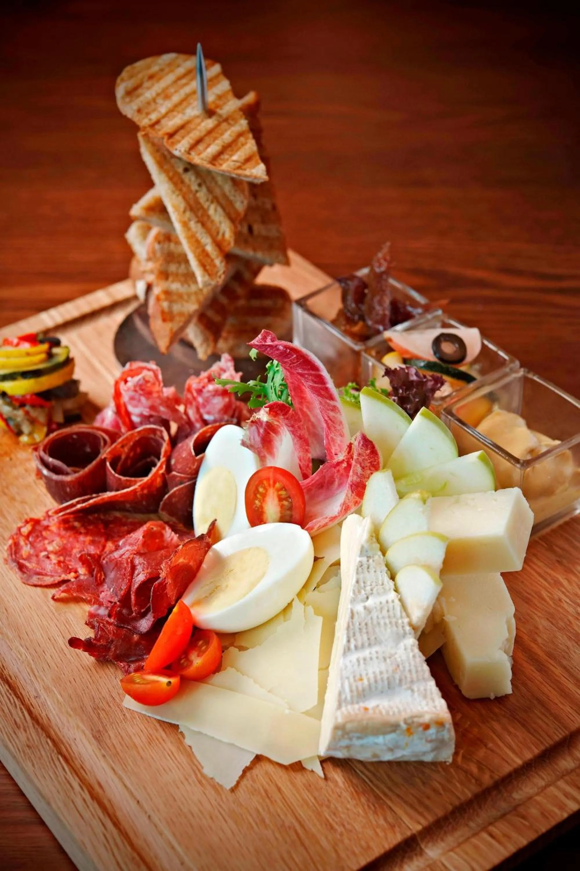 Restaurant/places to eat in Le Méridien Kuala Lumpur