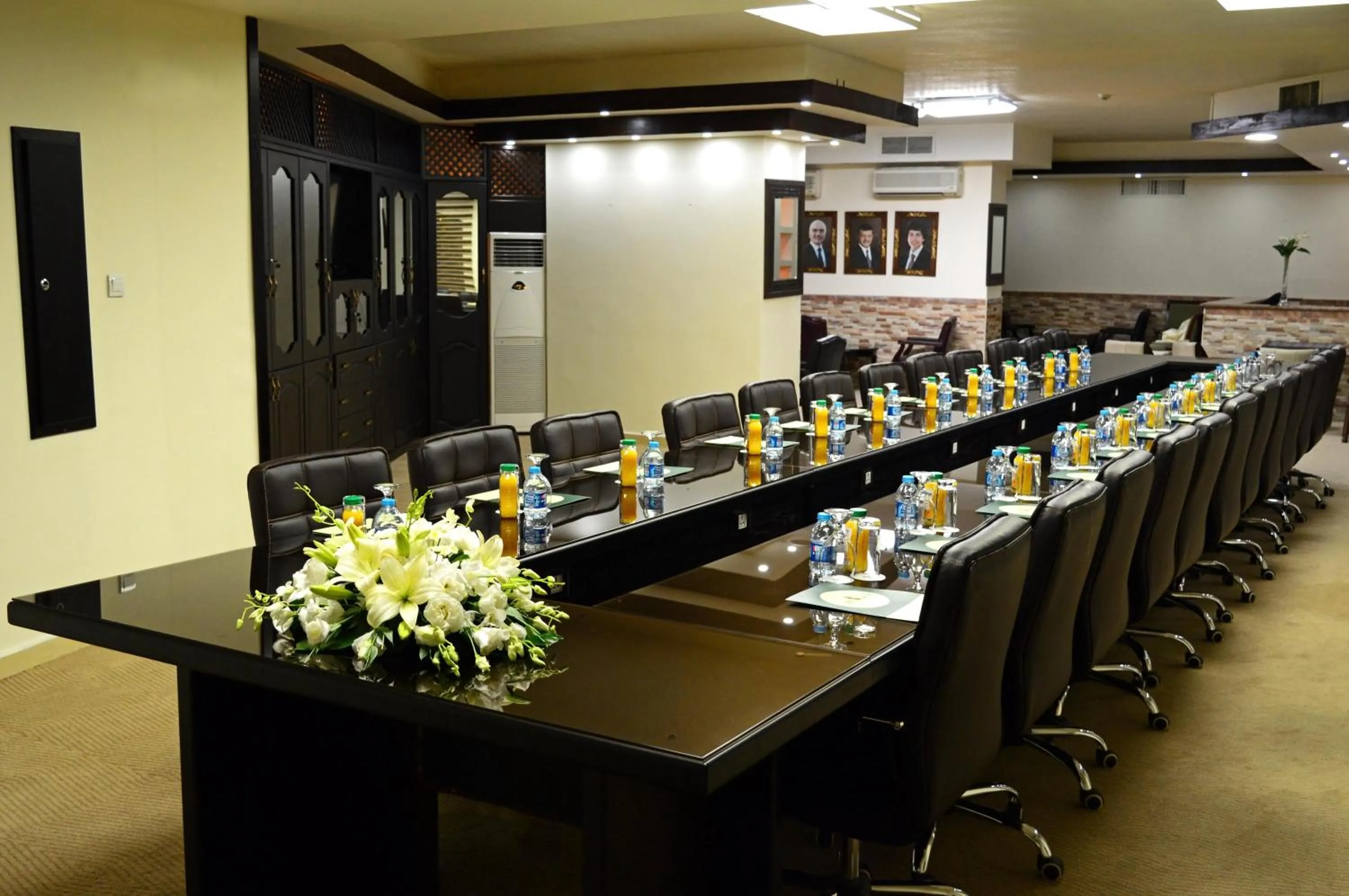 Meeting/conference room in Larsa Hotel