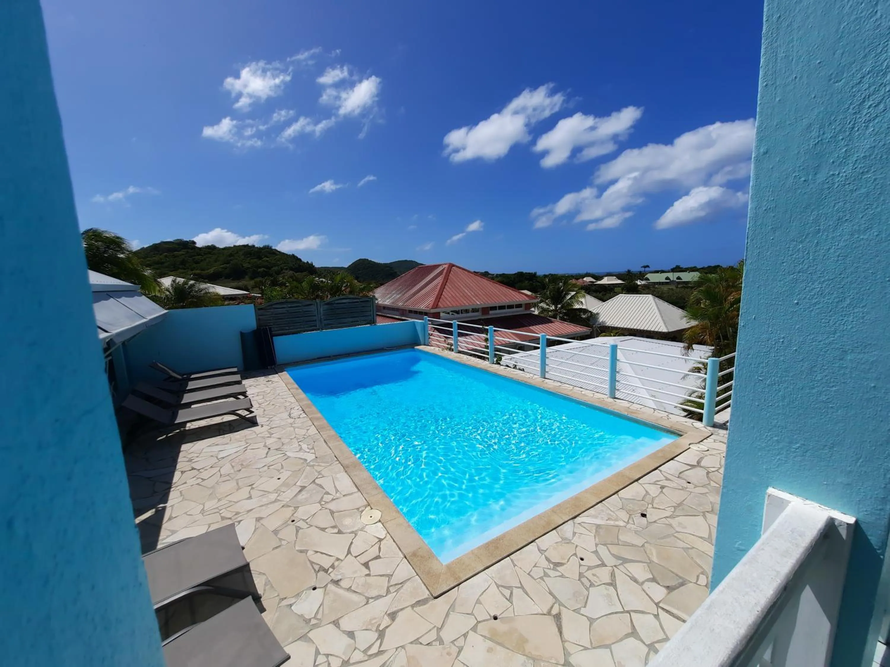Pool view in AIGUE MARINE Divaloc
