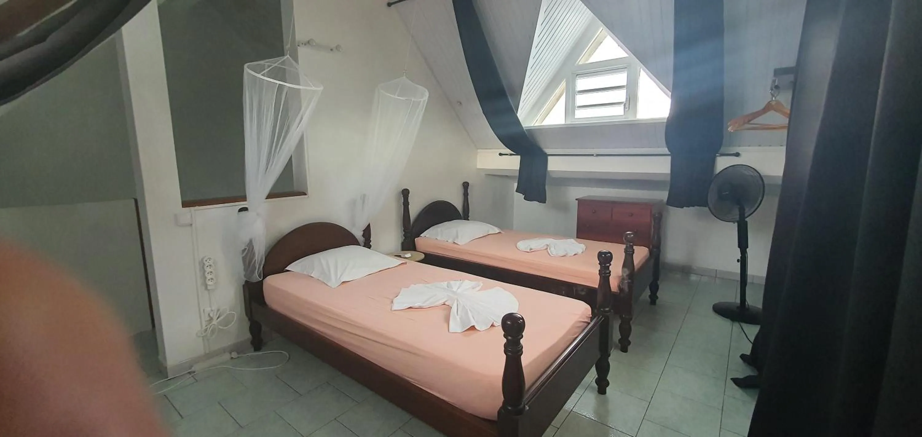 Bedroom, Bed in AIGUE MARINE Divaloc