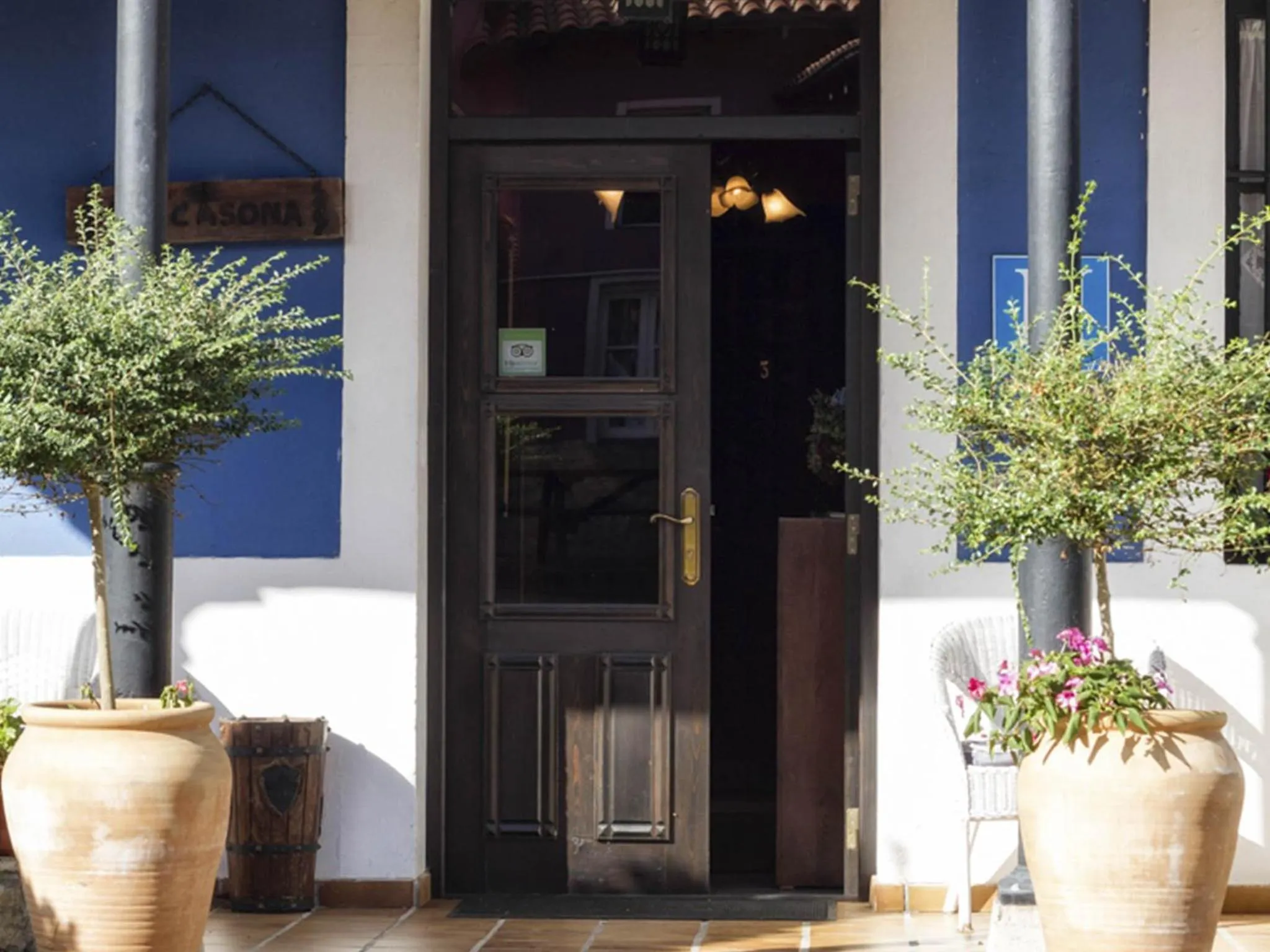 Facade/entrance in La Casona de Sobrepiedra