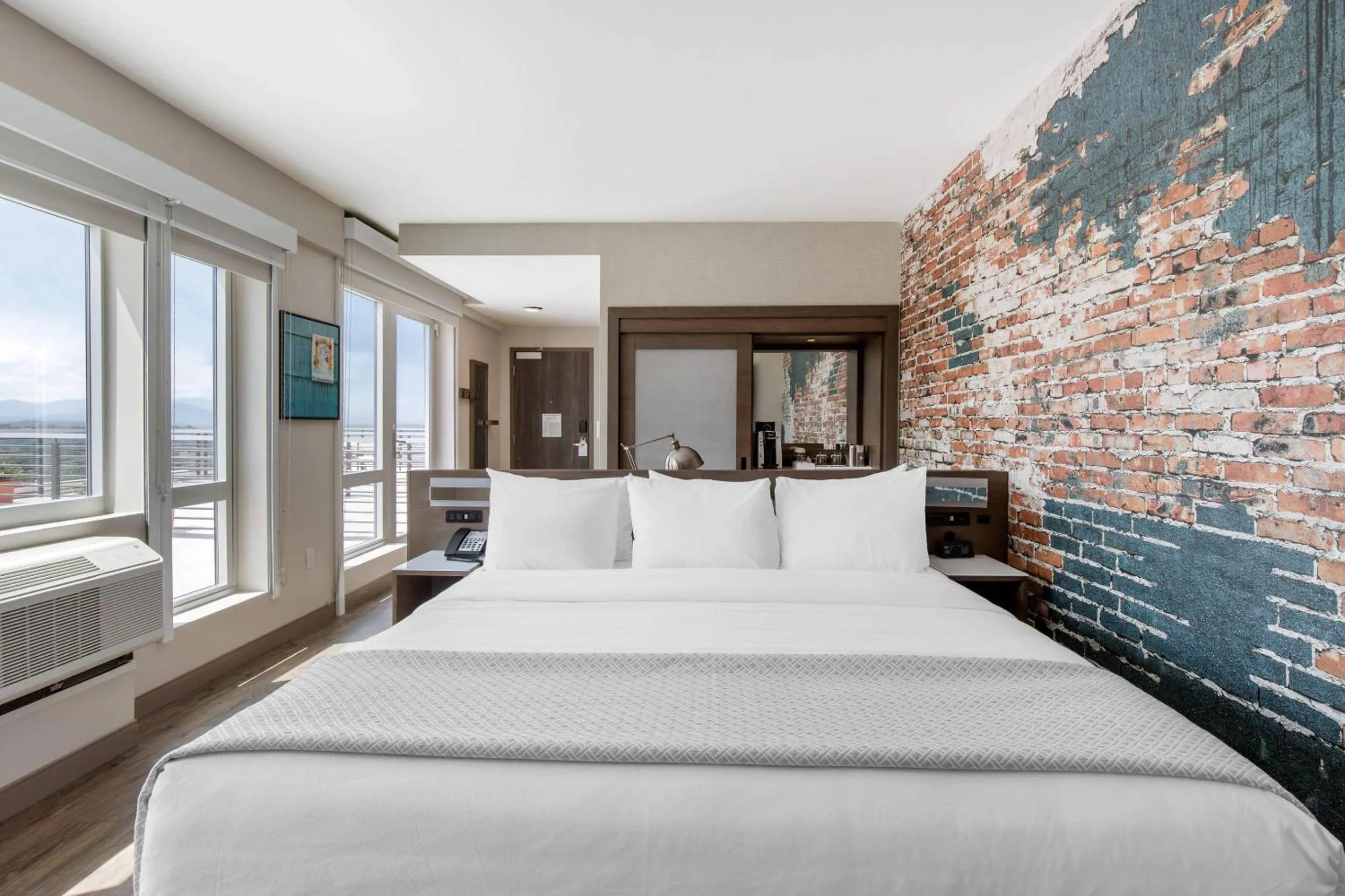 Bedroom, Bed in Cambria Hotel Downtown Asheville