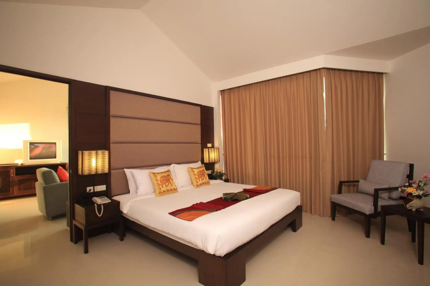 Photo of the whole room, Bed in Kuiburi Hotel & Resort