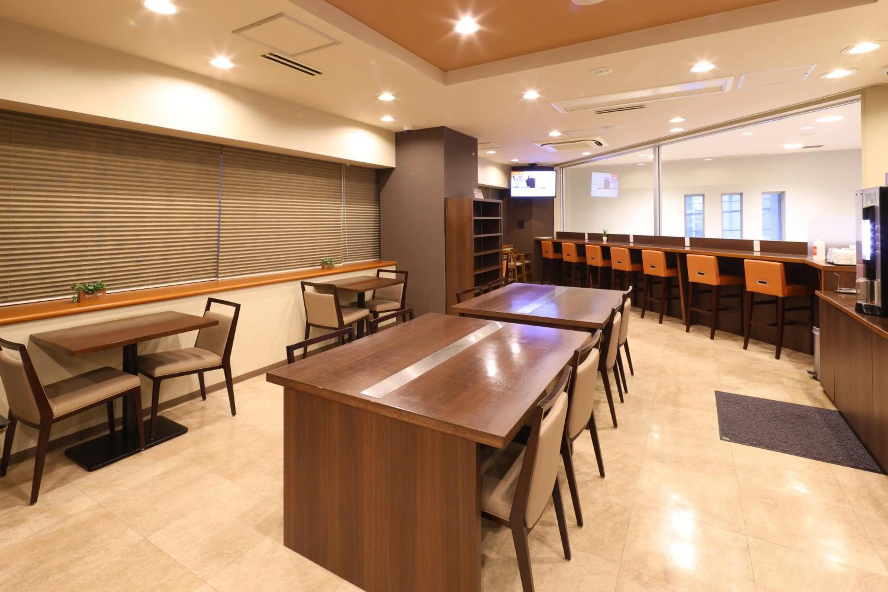 Restaurant/places to eat in Dormy Inn Chiba City Soga