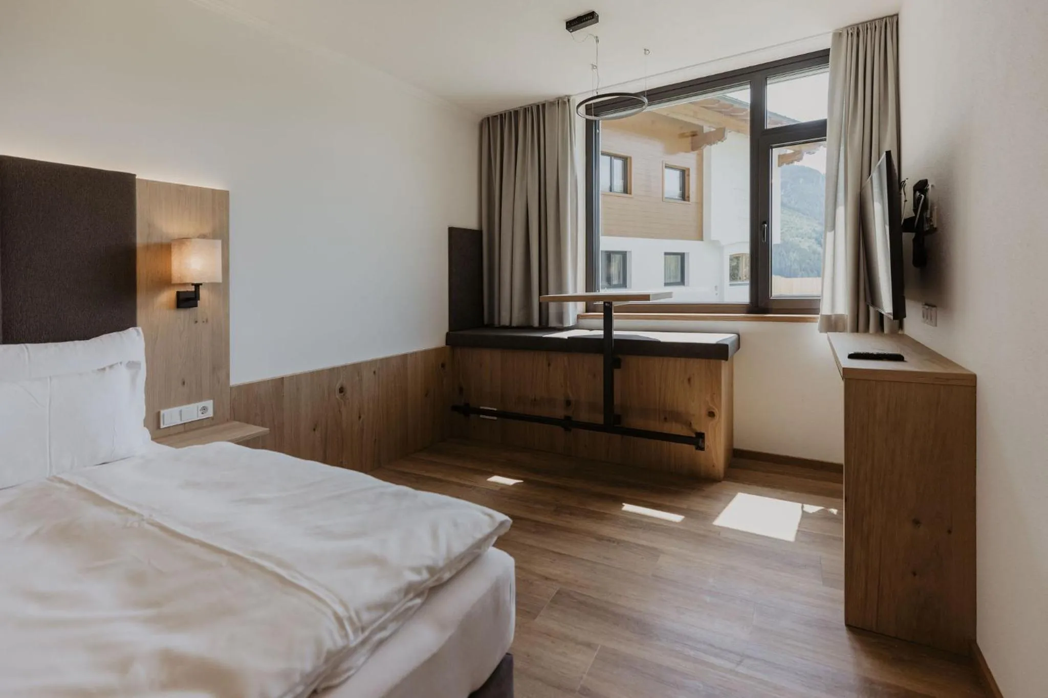 Bed in Landhaus Saalbach - Ski in & out