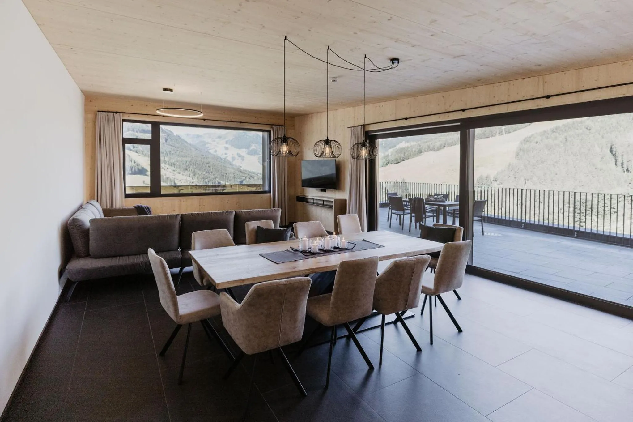 Seating area in Landhaus Saalbach - Ski in & out