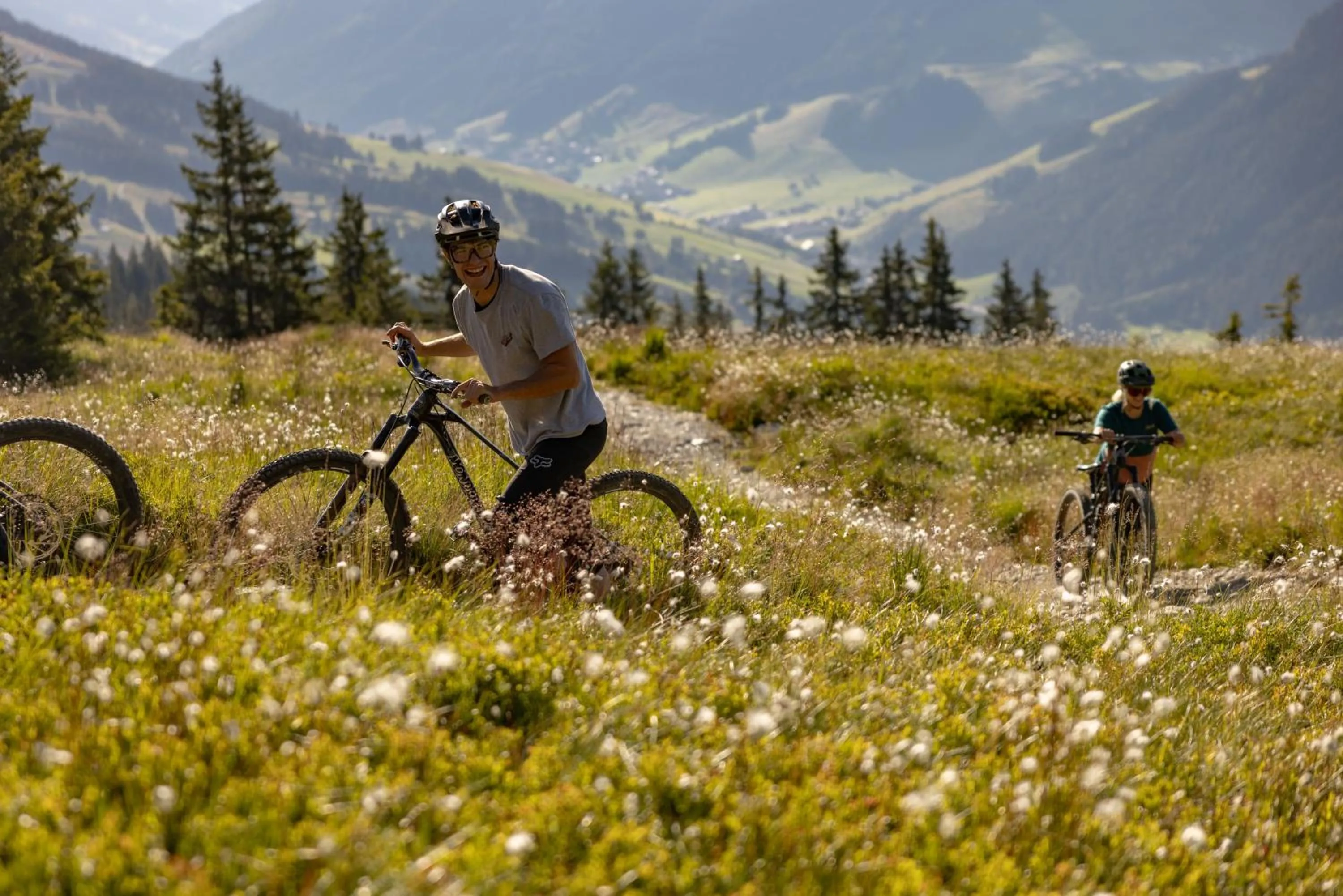Cycling in Landhaus Saalbach - Ski in & out