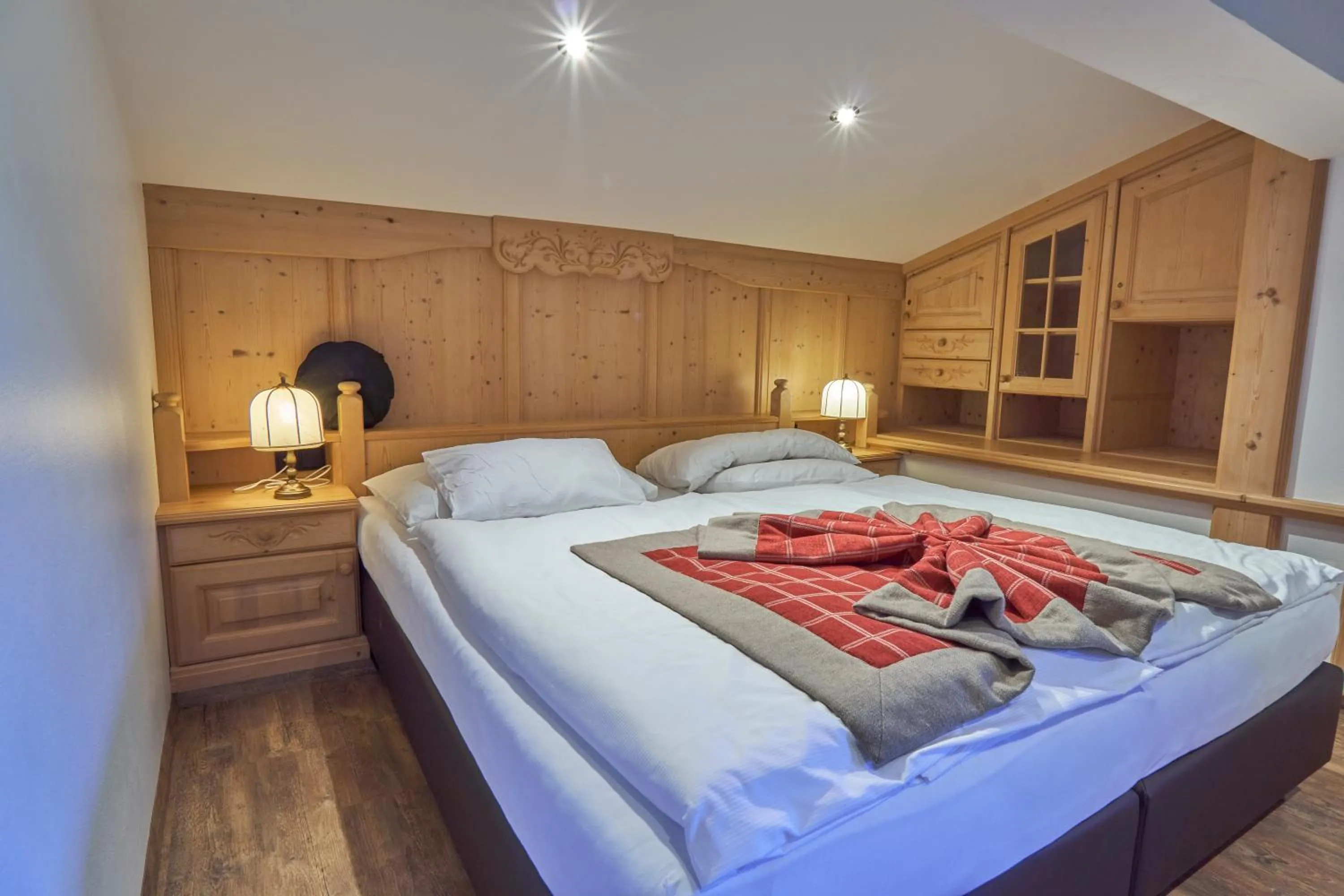 Bedroom, Bed in Landhaus Saalbach - Ski in & out