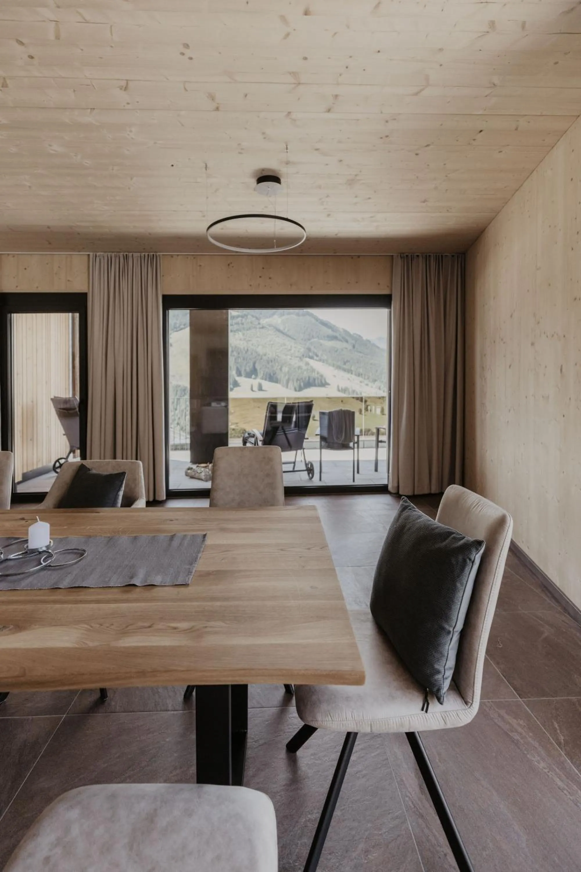 Living room in Landhaus Saalbach - Ski in & out