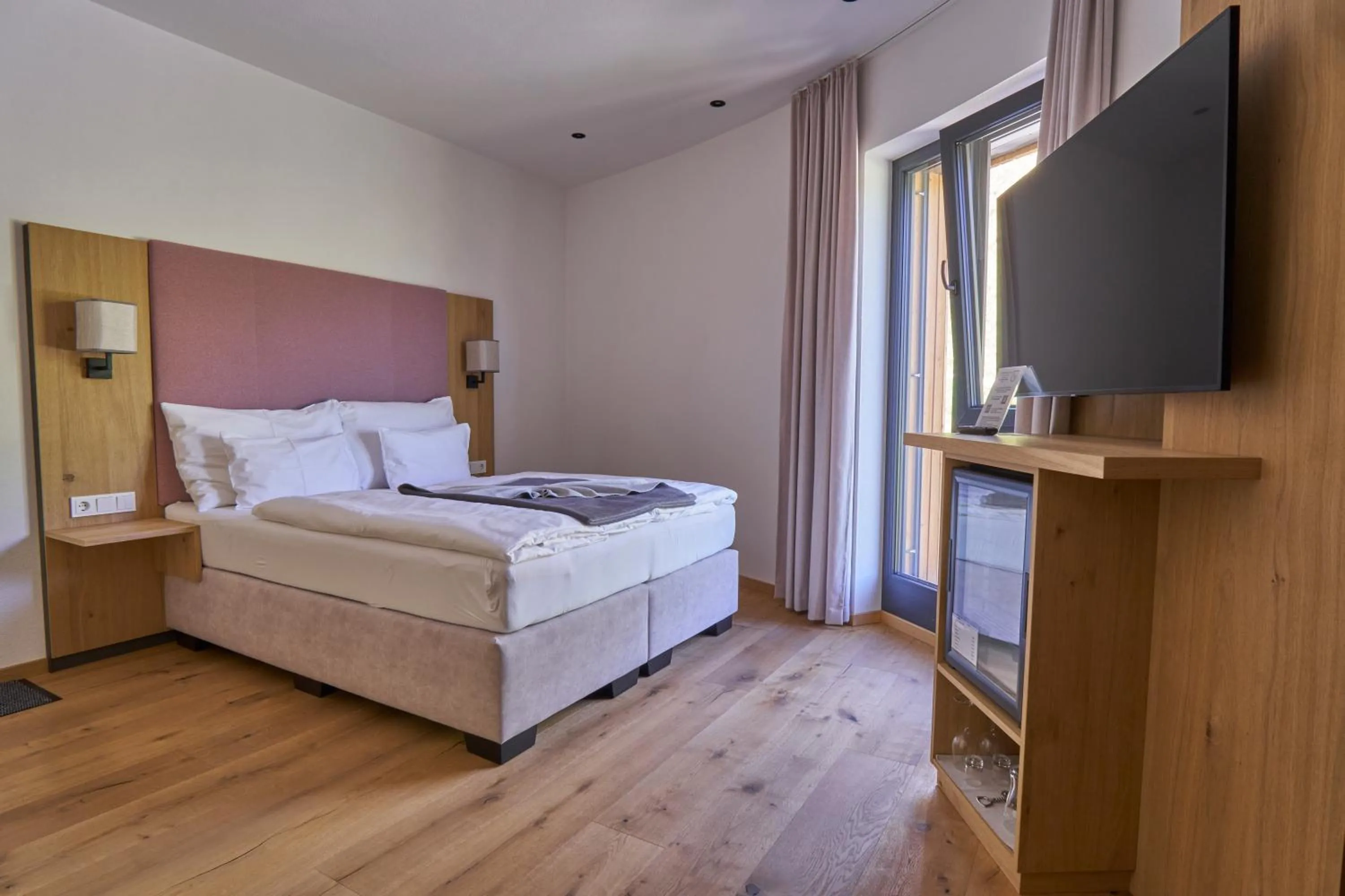 TV and multimedia, Bed in Landhaus Saalbach - Ski in & out