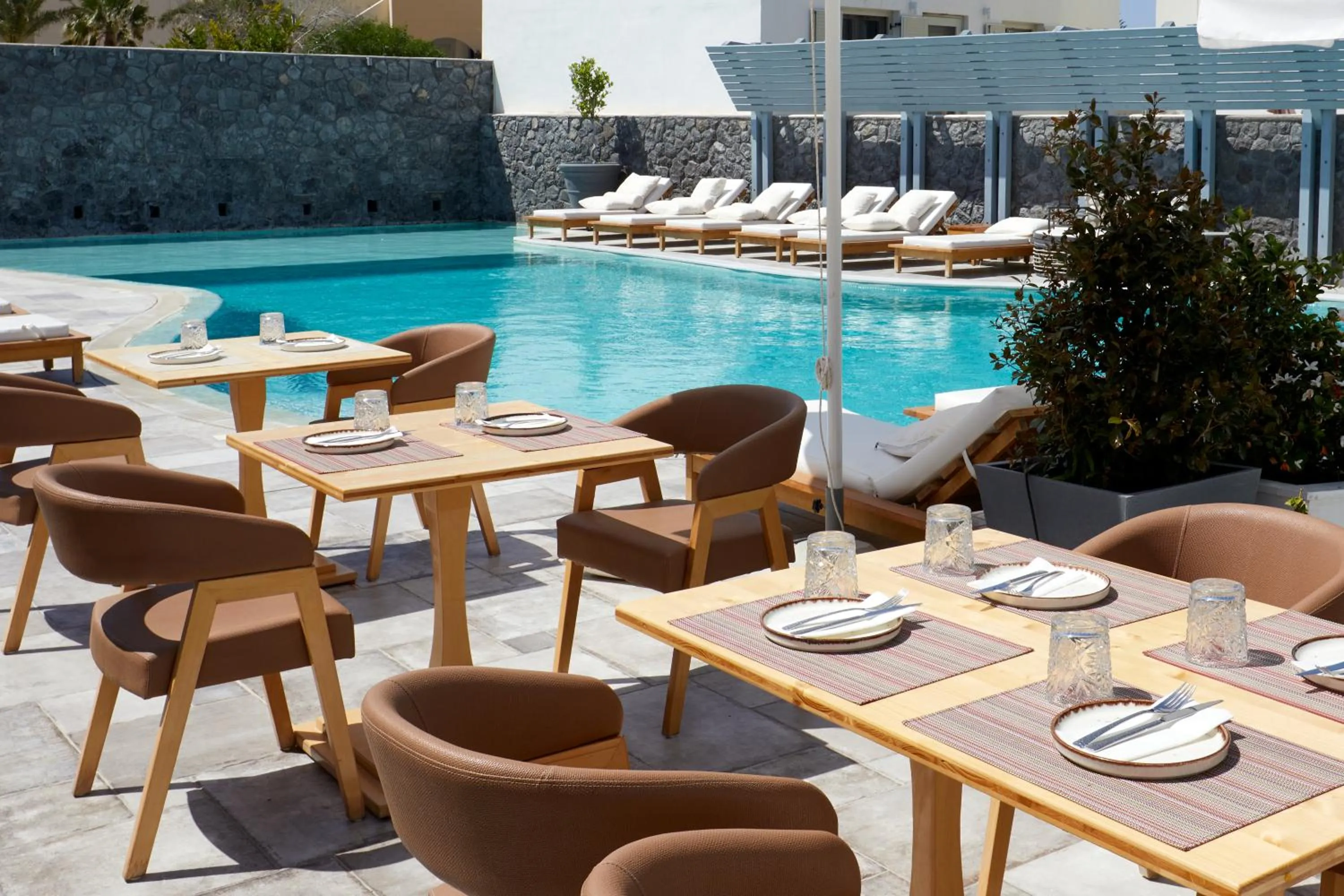 Restaurant/places to eat in Amara Suites Santorini