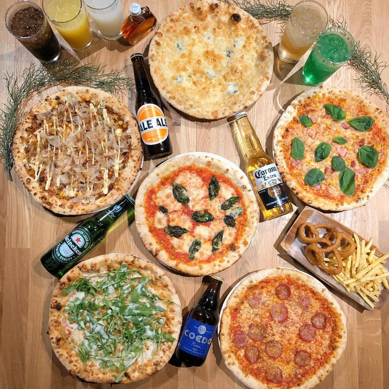 Food and drinks in Tokyo Guest House Ouji Music Lounge