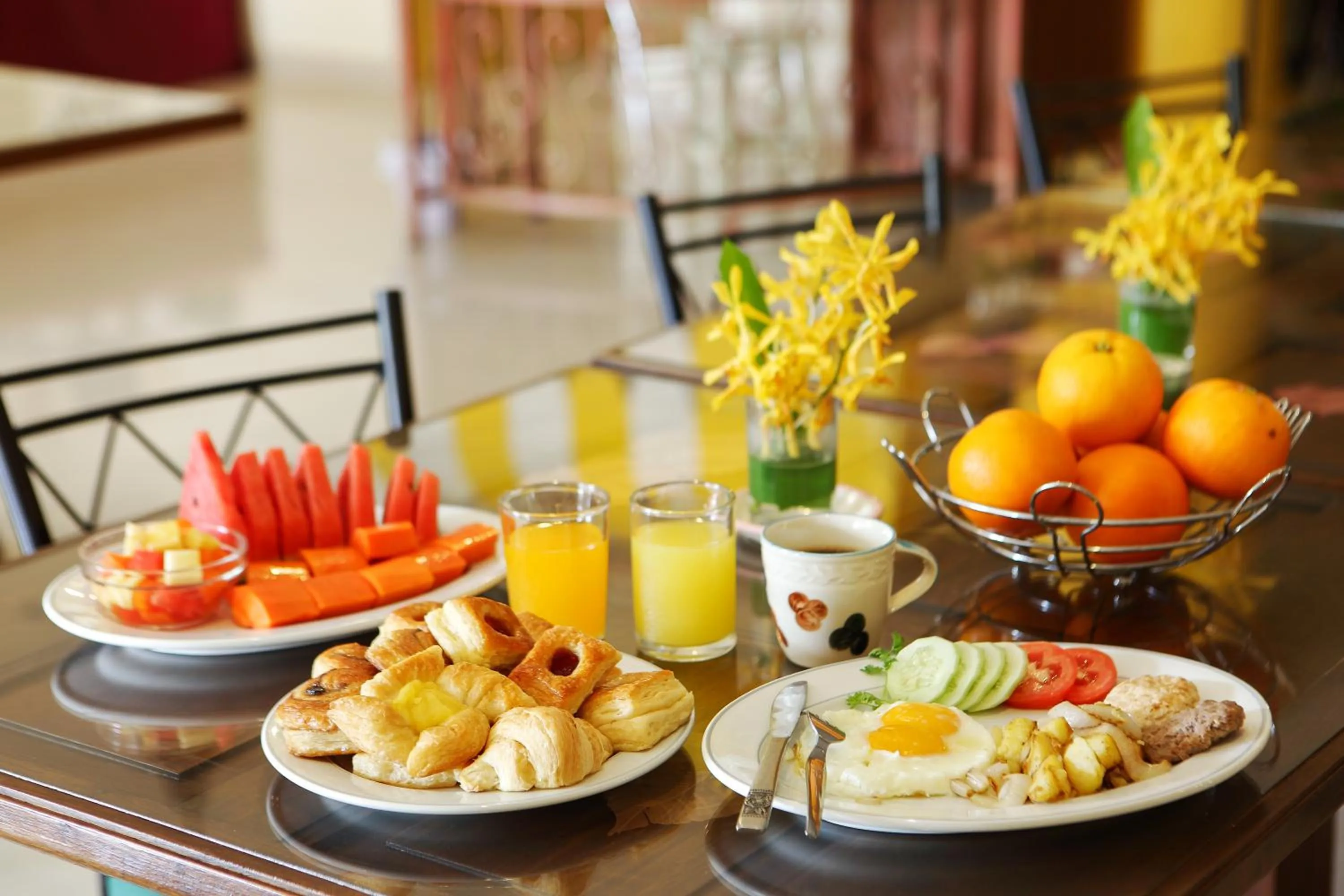 Food and drinks in People Place Boutique In Town Hotel - SHA Extra Plus