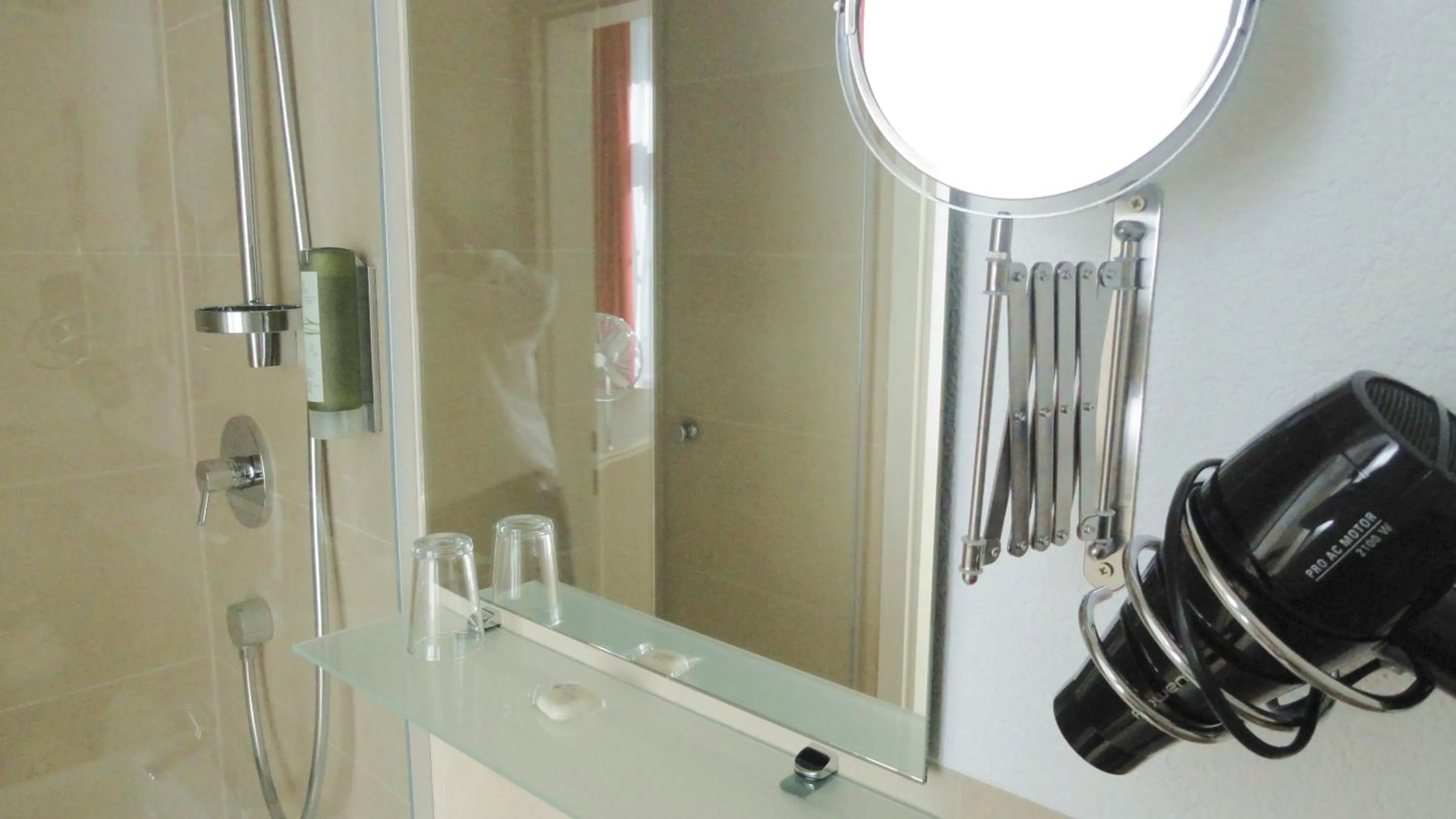 Decorative detail, Bathroom in Hotel Einhorn