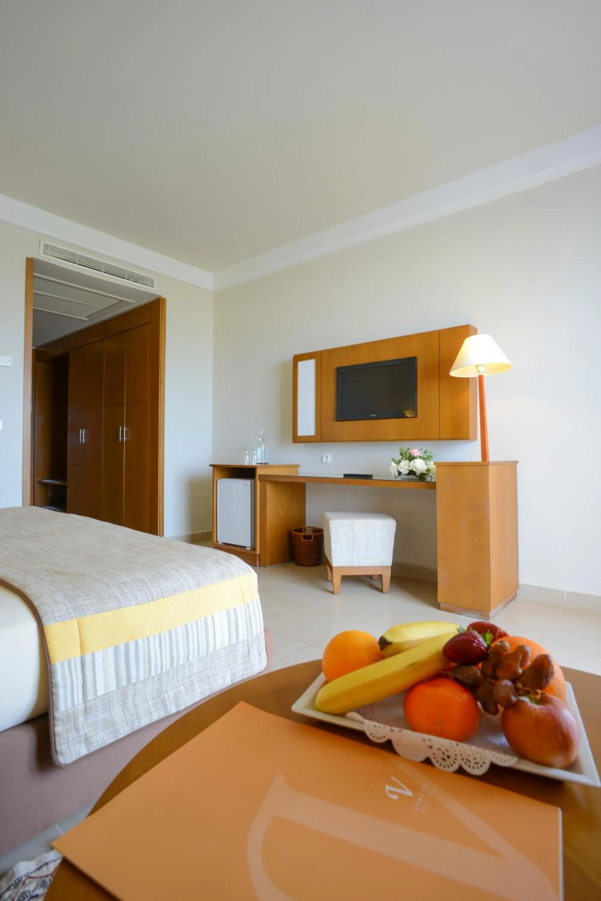 Bedroom, Bed in Vincci Helios Beach