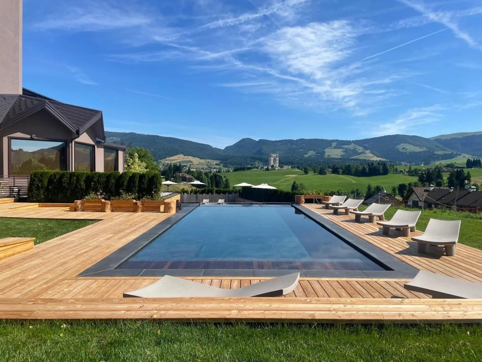 Swimming pool in Linta Hotel Wellness & Spa