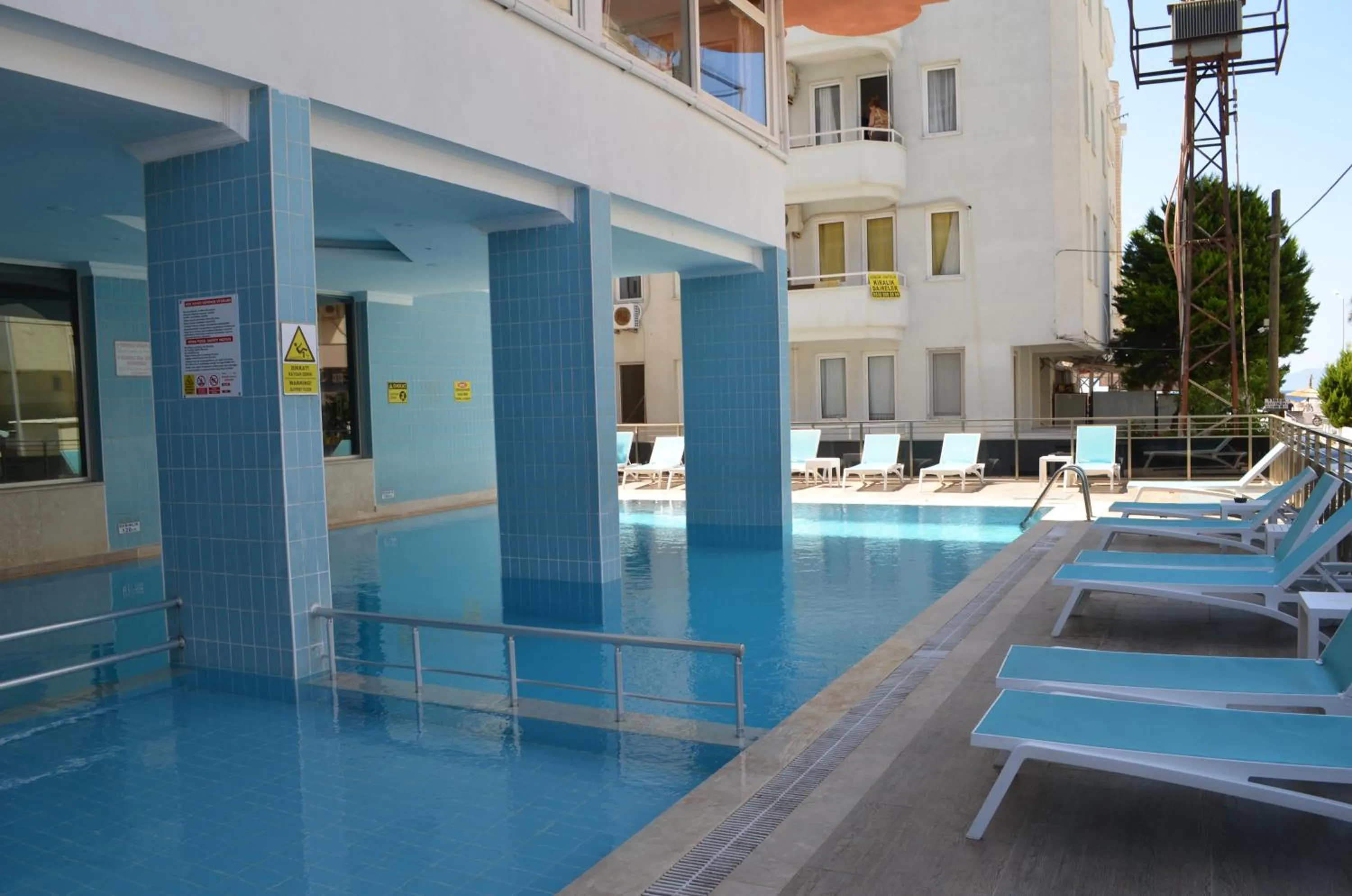 Swimming pool in Grand Milano Hotel
