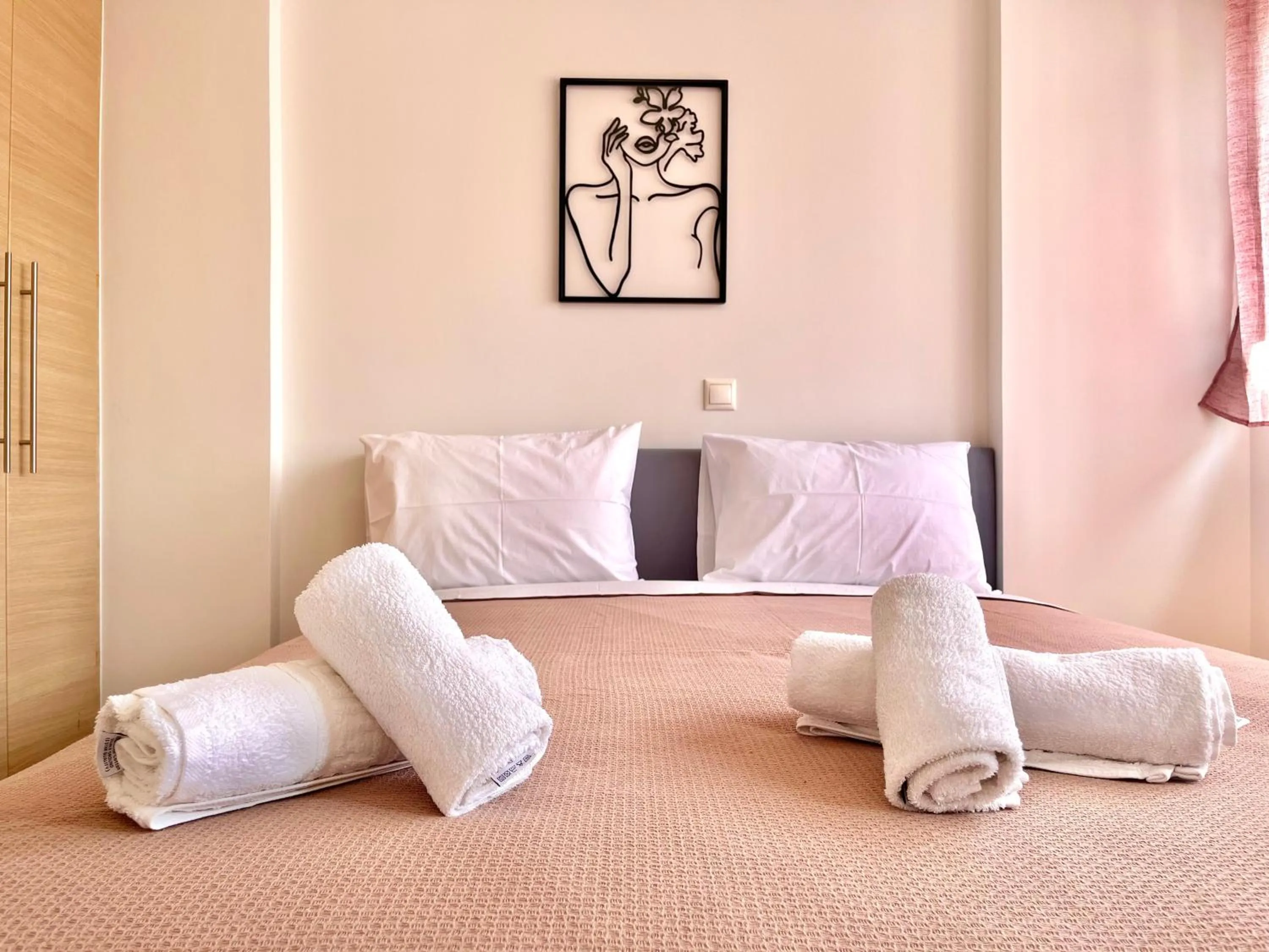 Bed in Elvita Apartments 2