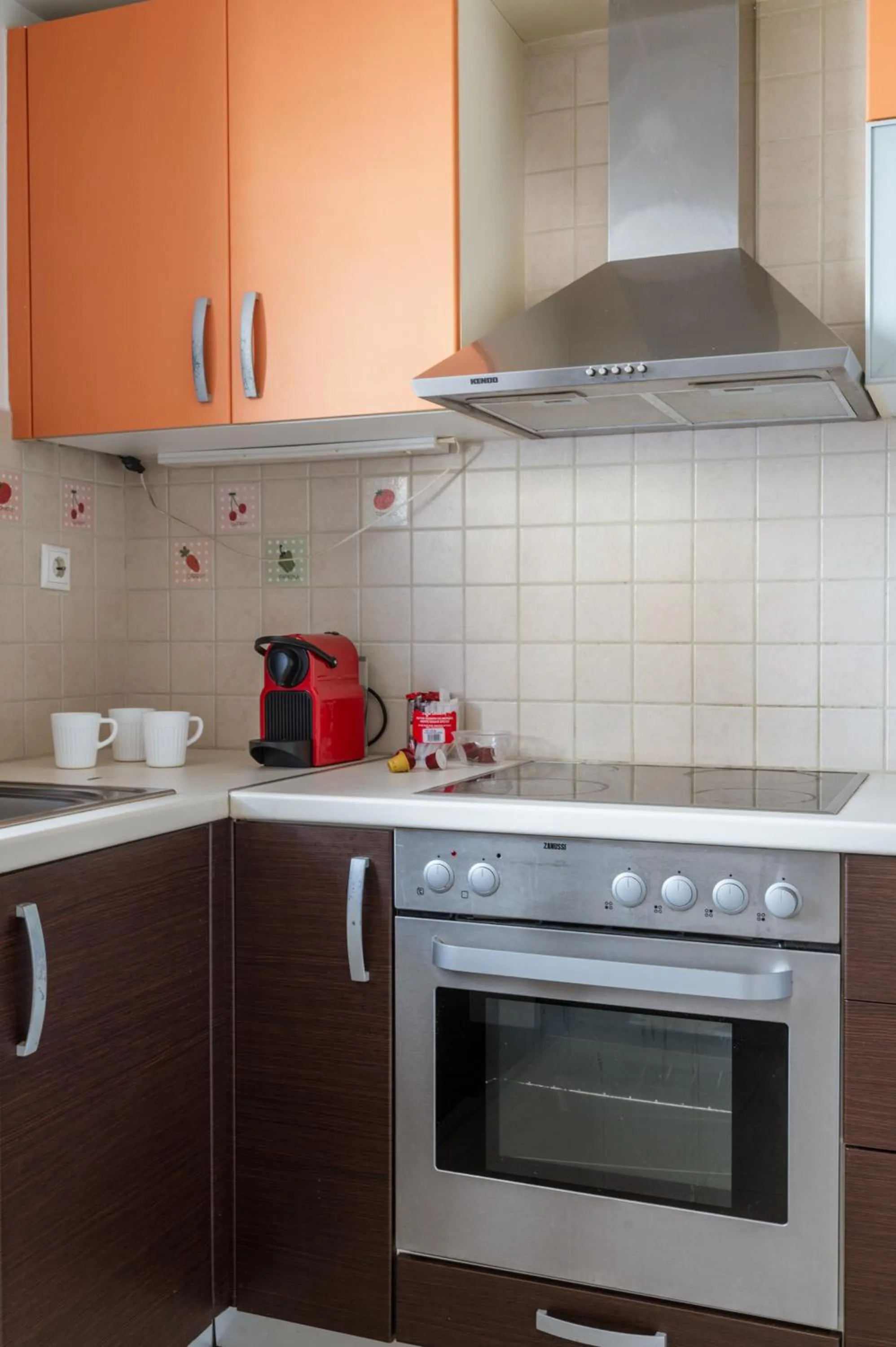 Kitchen or kitchenette in Elvita Apartments 2