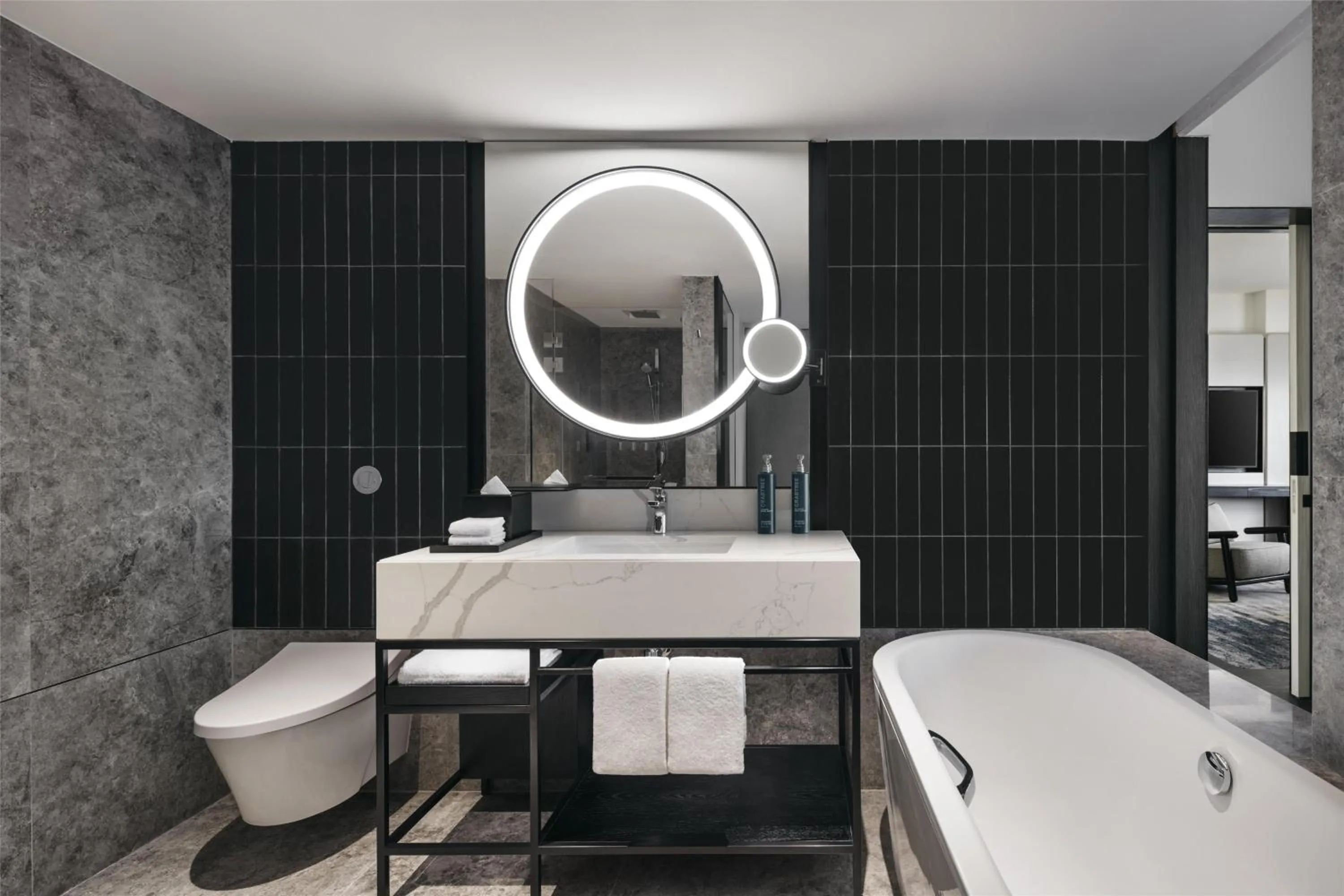 Bathroom in Hilton Singapore Orchard